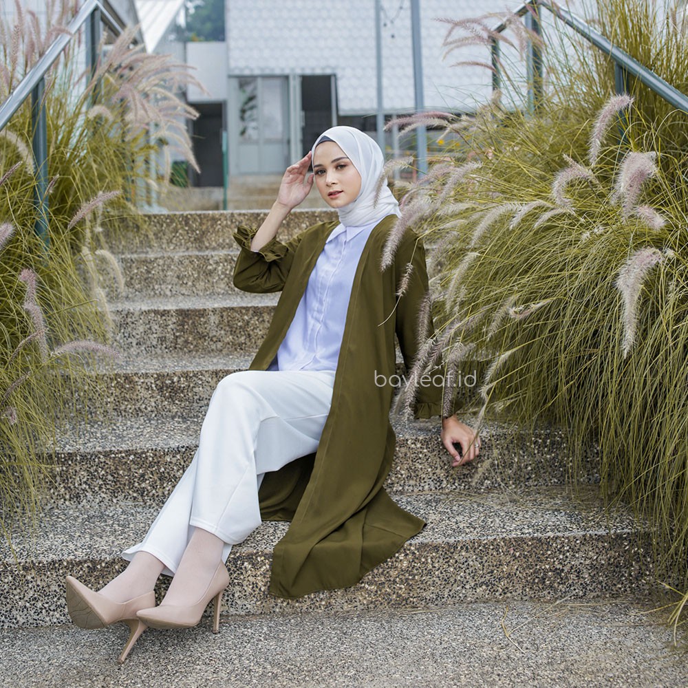Nadine Outer Basic Lengan Ruffle