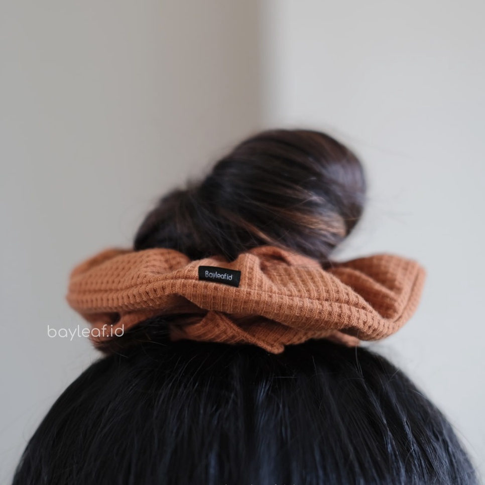 Bayleaf.id Berry Scrunchie Ikat Rambut