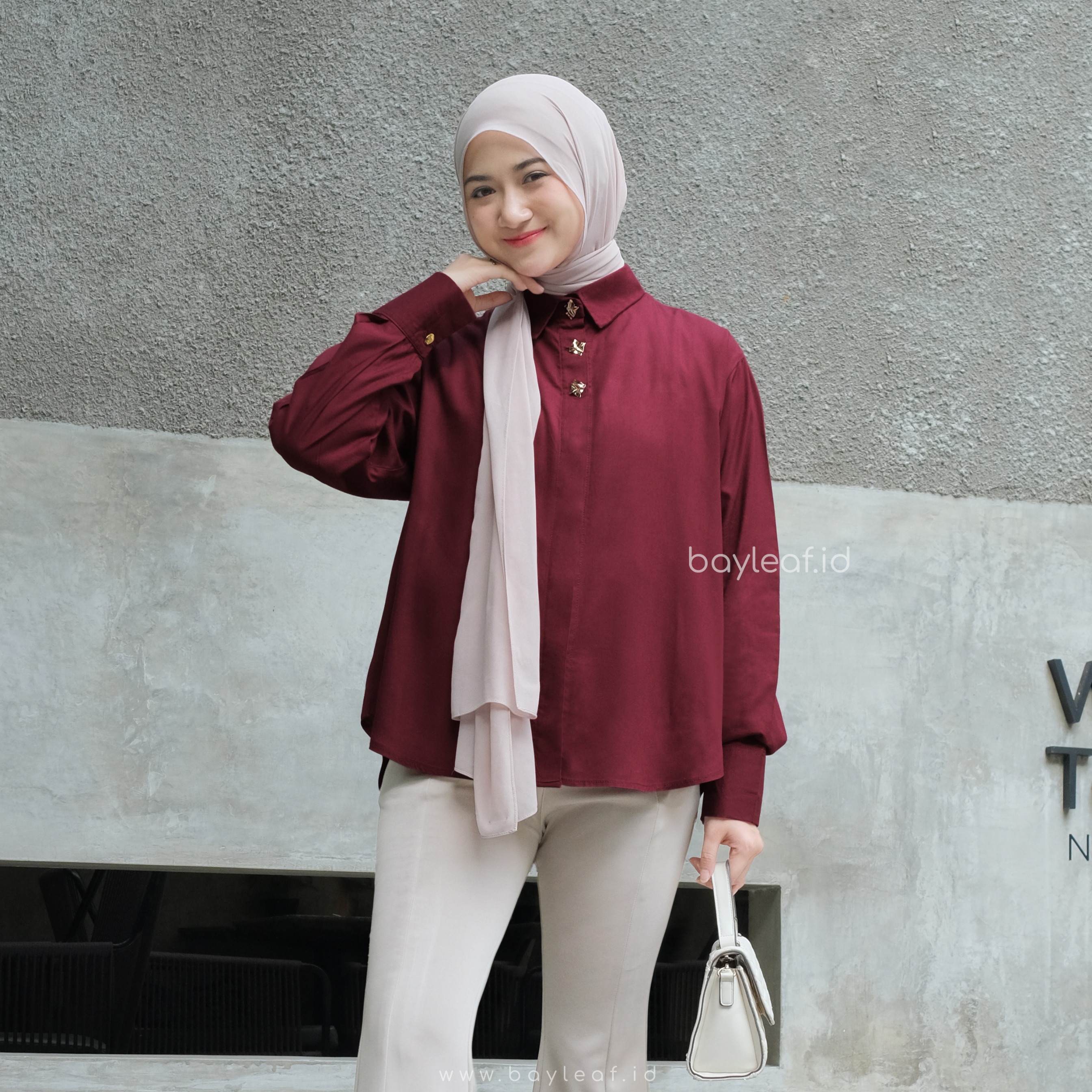 Alira Basic Shirt | Atasan Kemeja Casual Wanita Polos