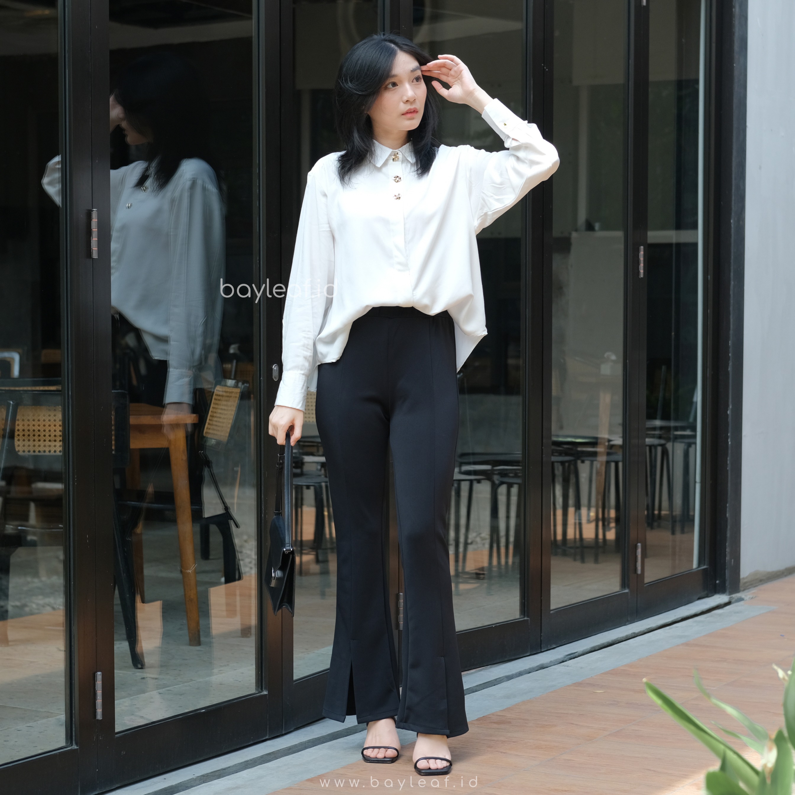 Alira Basic Shirt | Atasan Kemeja Casual Wanita Polos