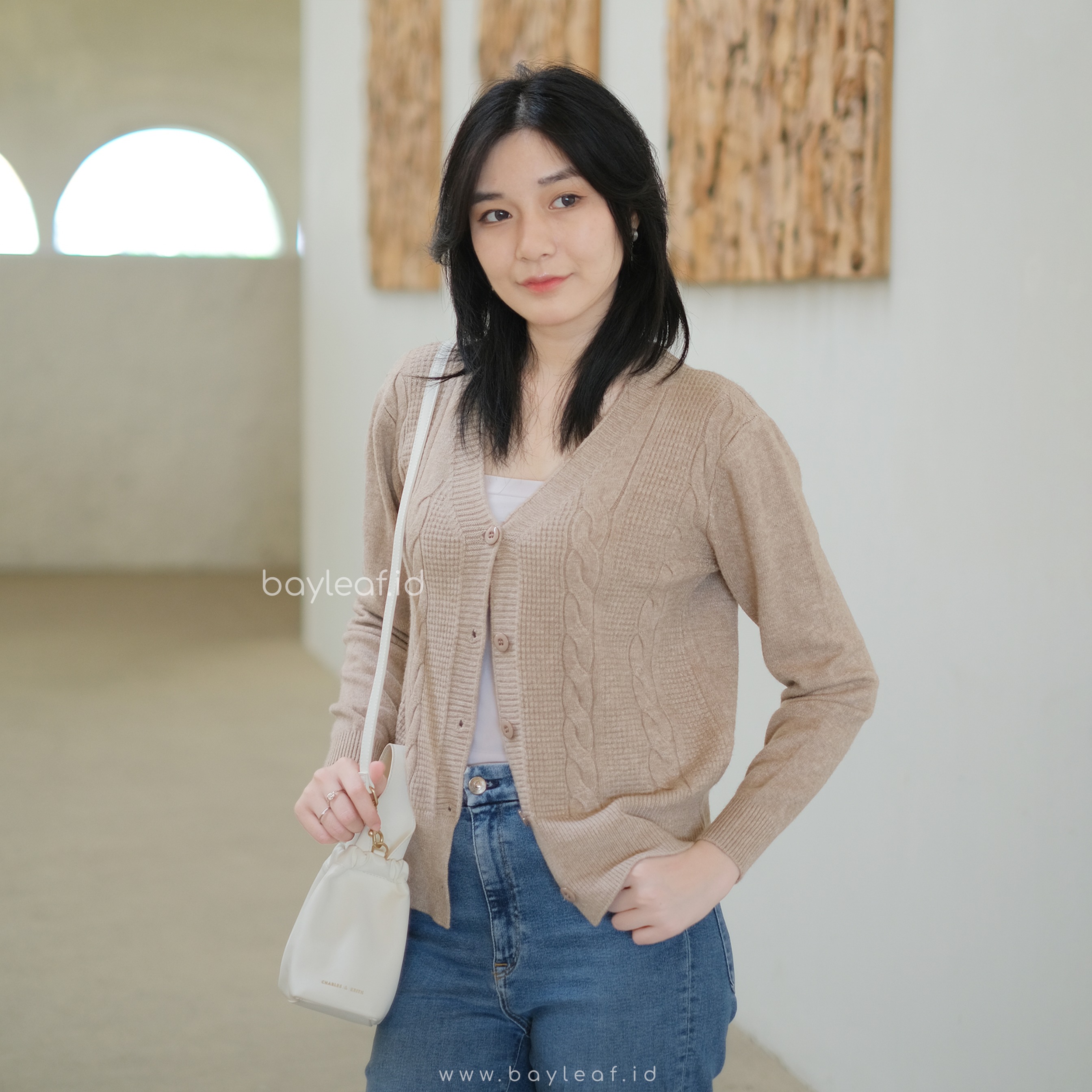 Alova Cardigan Knit