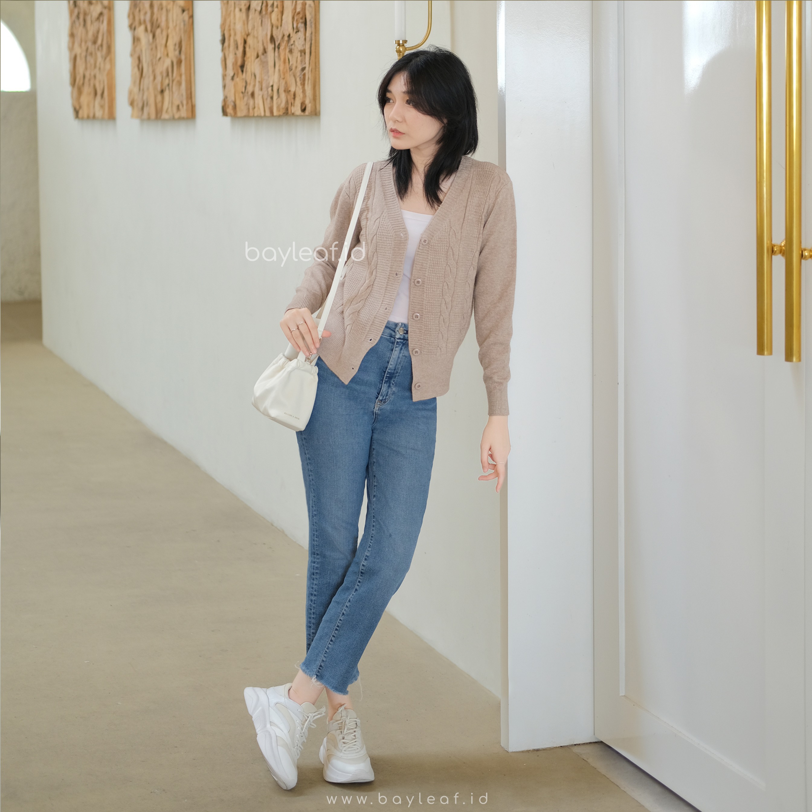 Alova Cardigan Knit