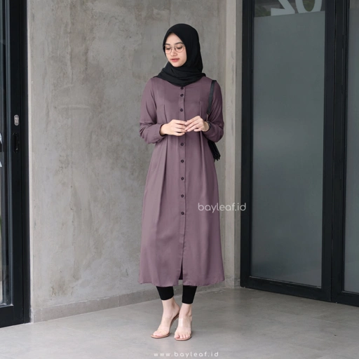 Image of Azalea Midress Basic Bahan Rayon Tunic Wanita
