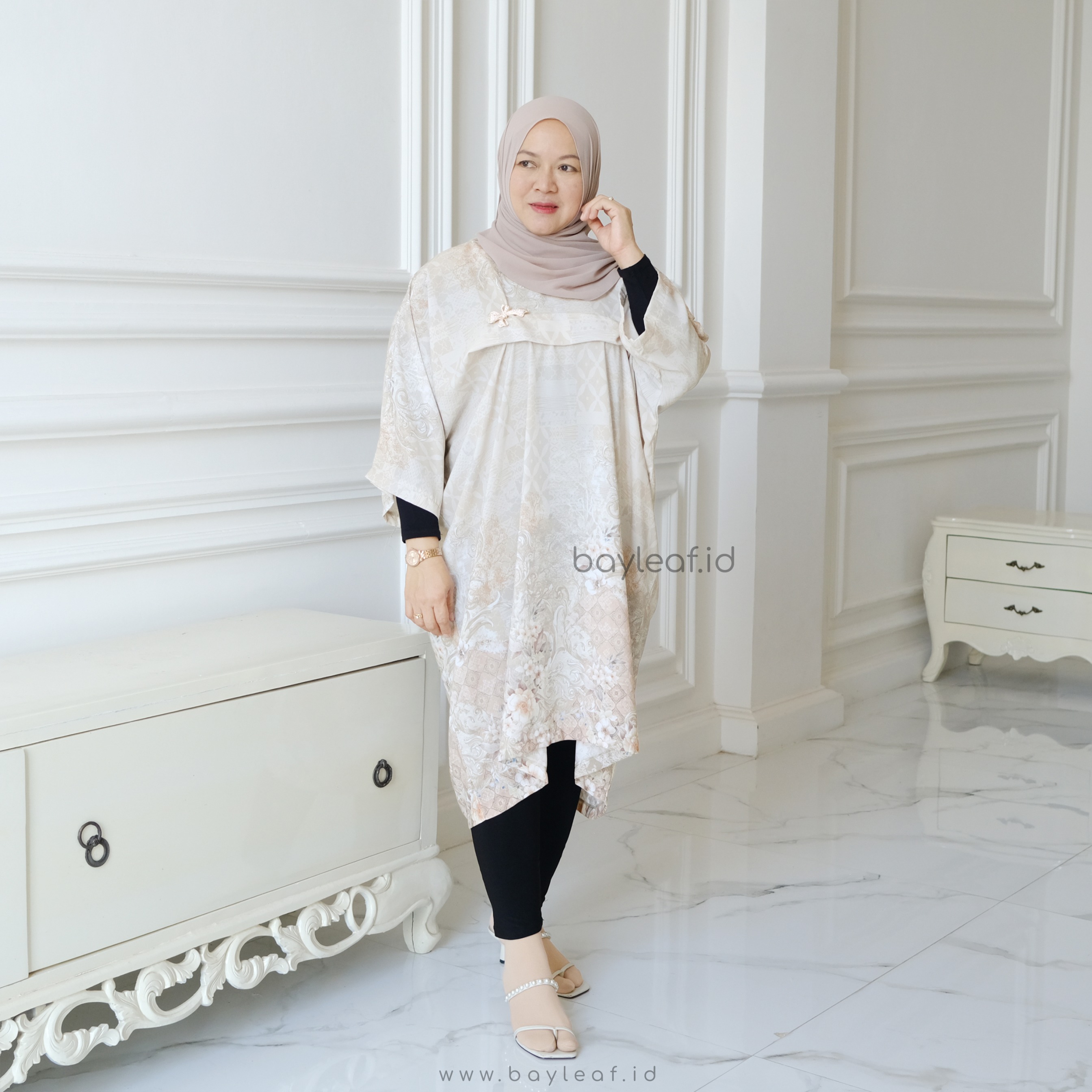  Camelia Kaftan