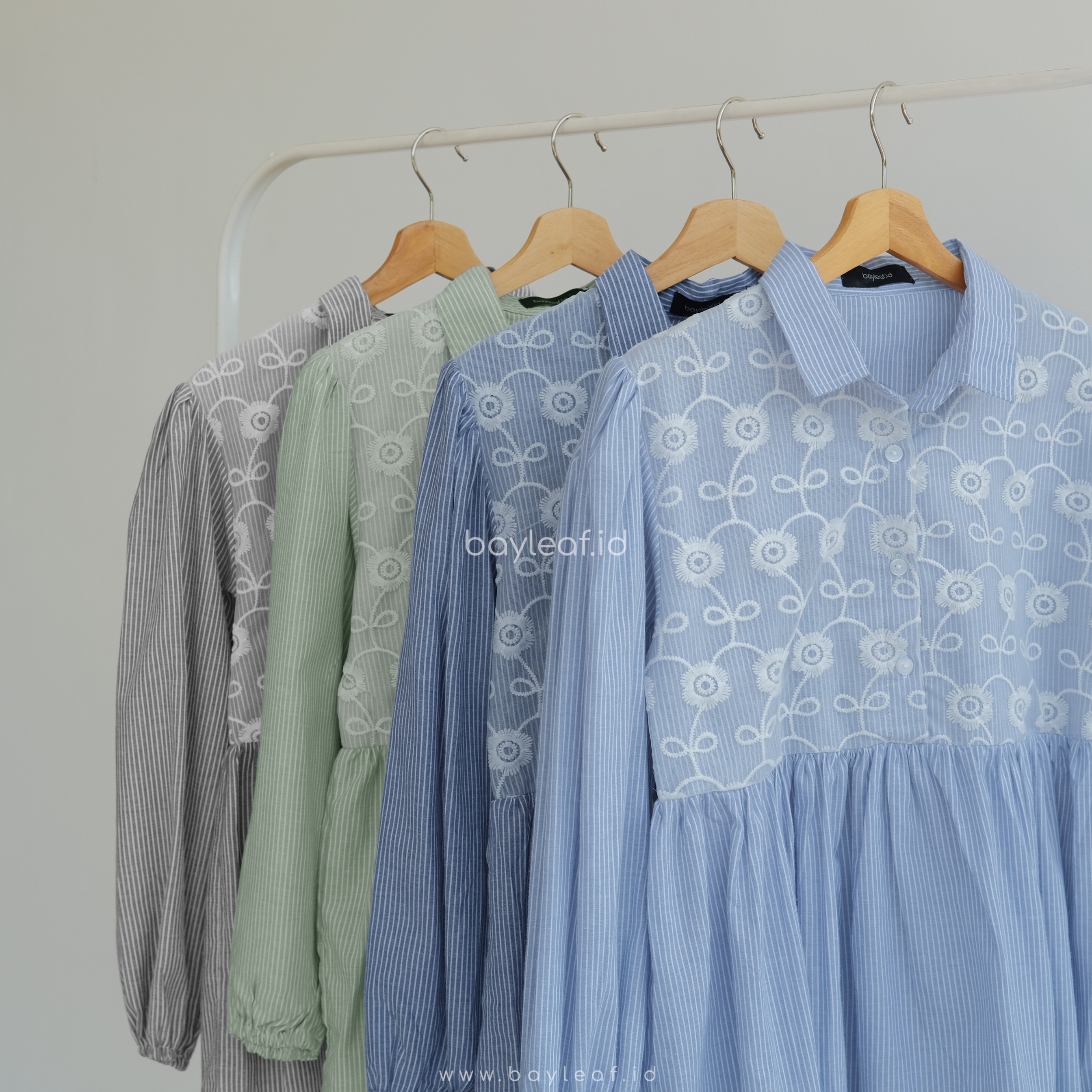 Enzy Striped Blouse Mix Brokat