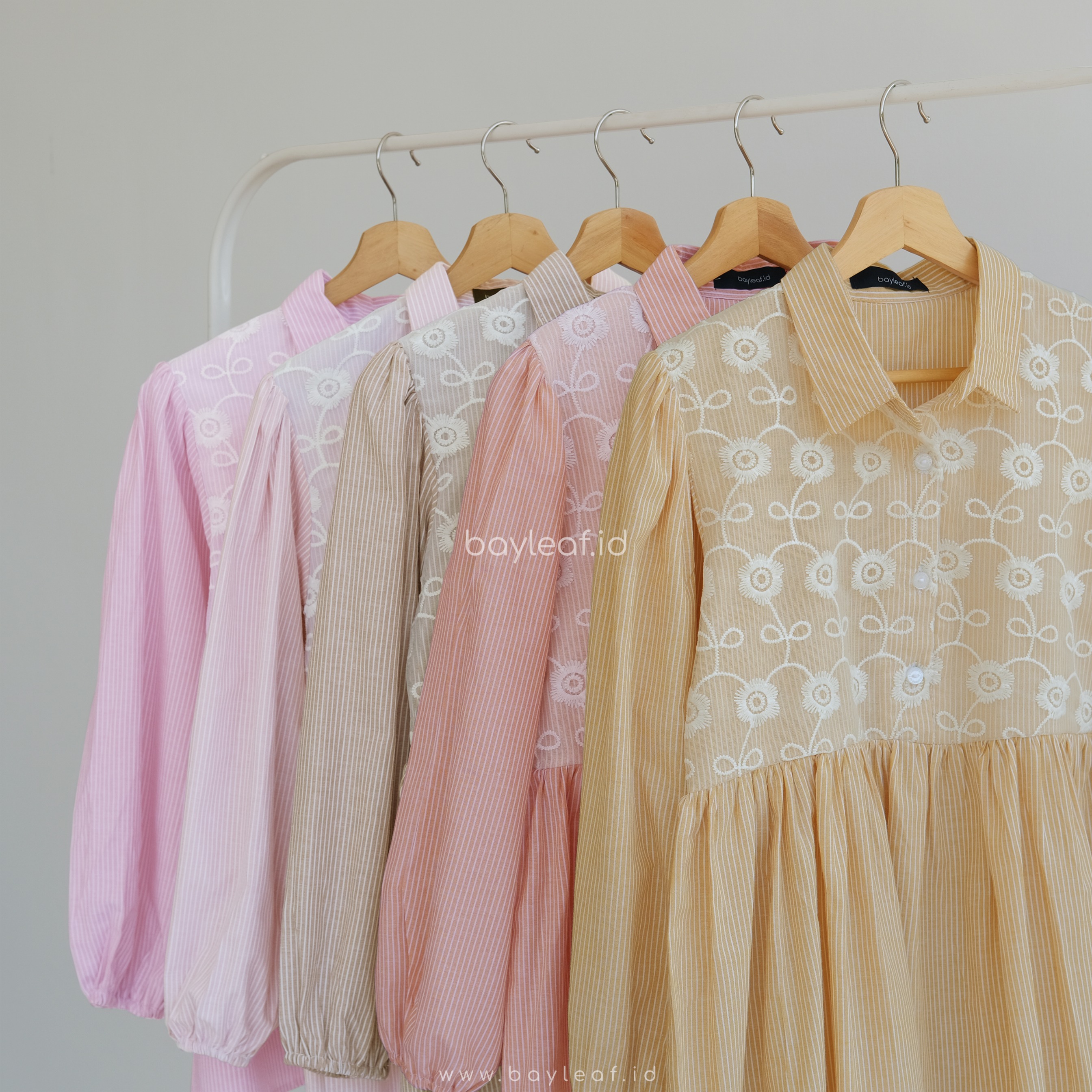 Enzy Striped Blouse Mix Brokat