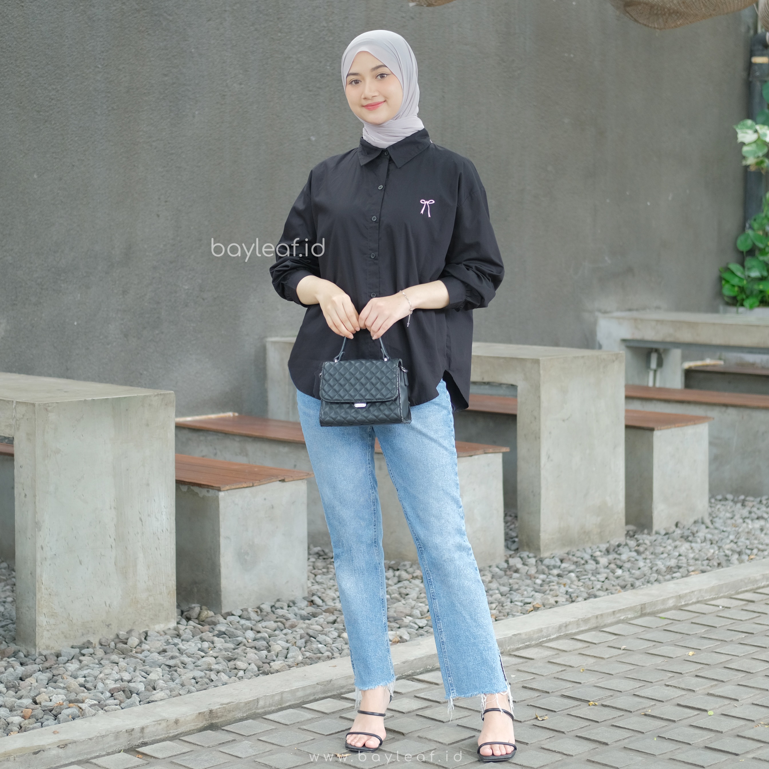 Gempita Basic Shirt | Atasan Kemeja Casual Wanita dengan Pita