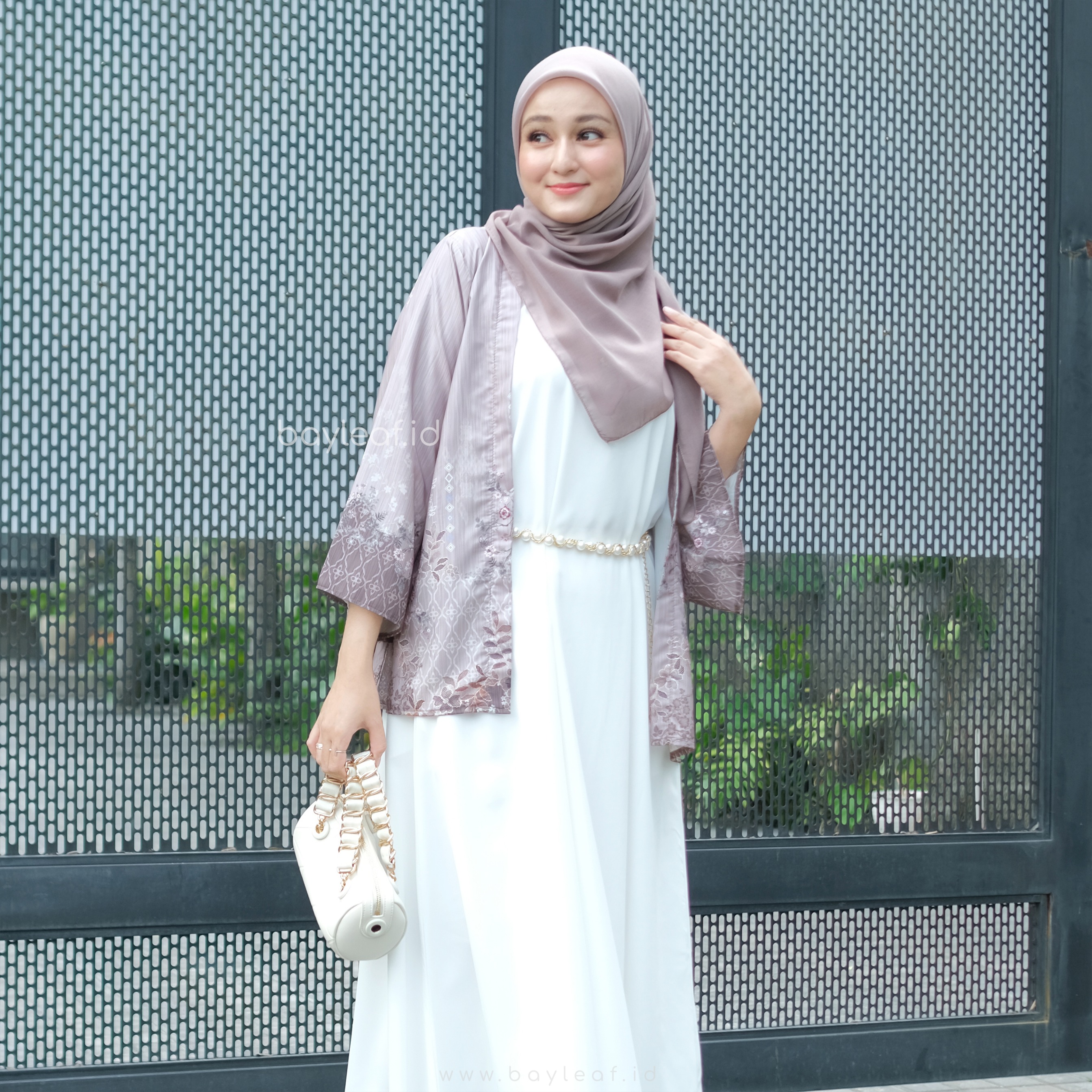 Miranda Kelly Outer Motif Bunga