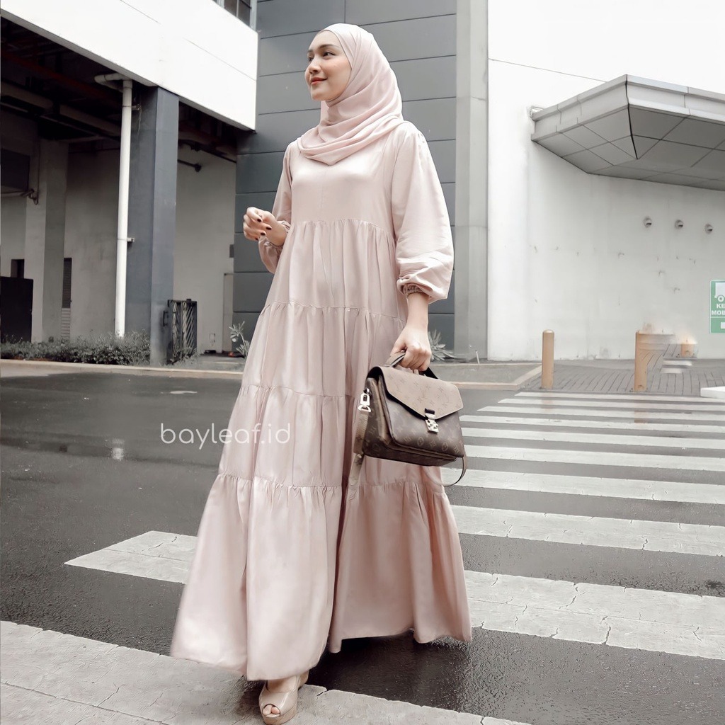 Jessline Basic Maxi Dress