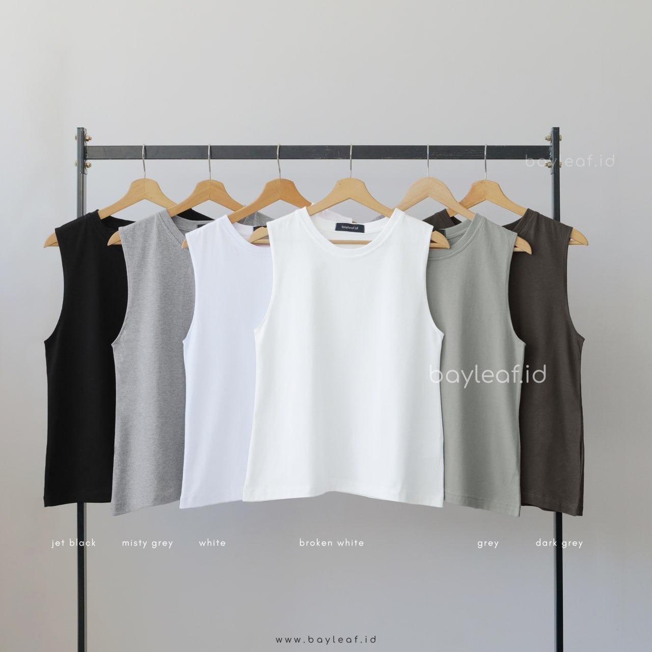 Basic T-Shirt Tanpa Lengan