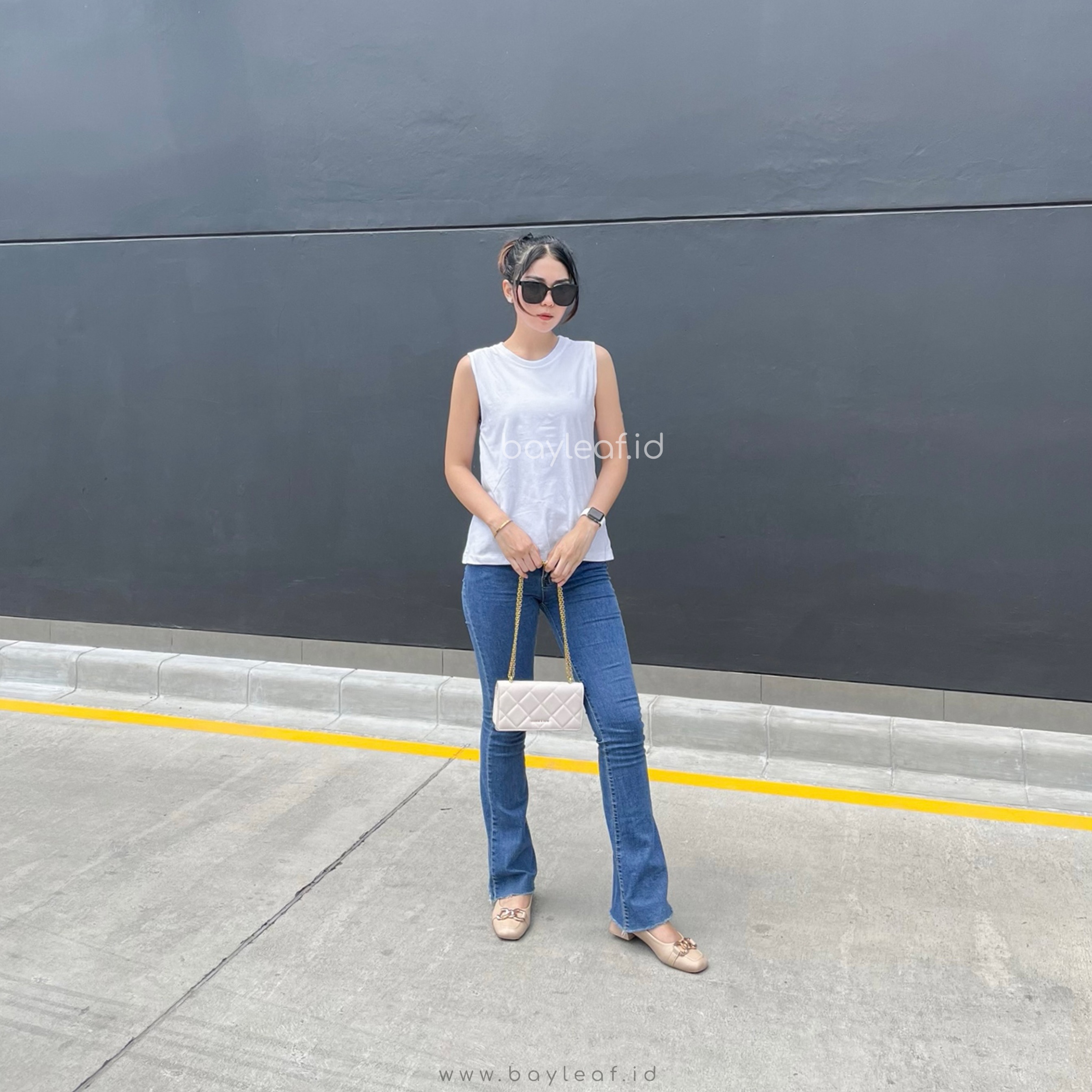 Basic T-Shirt Tanpa Lengan