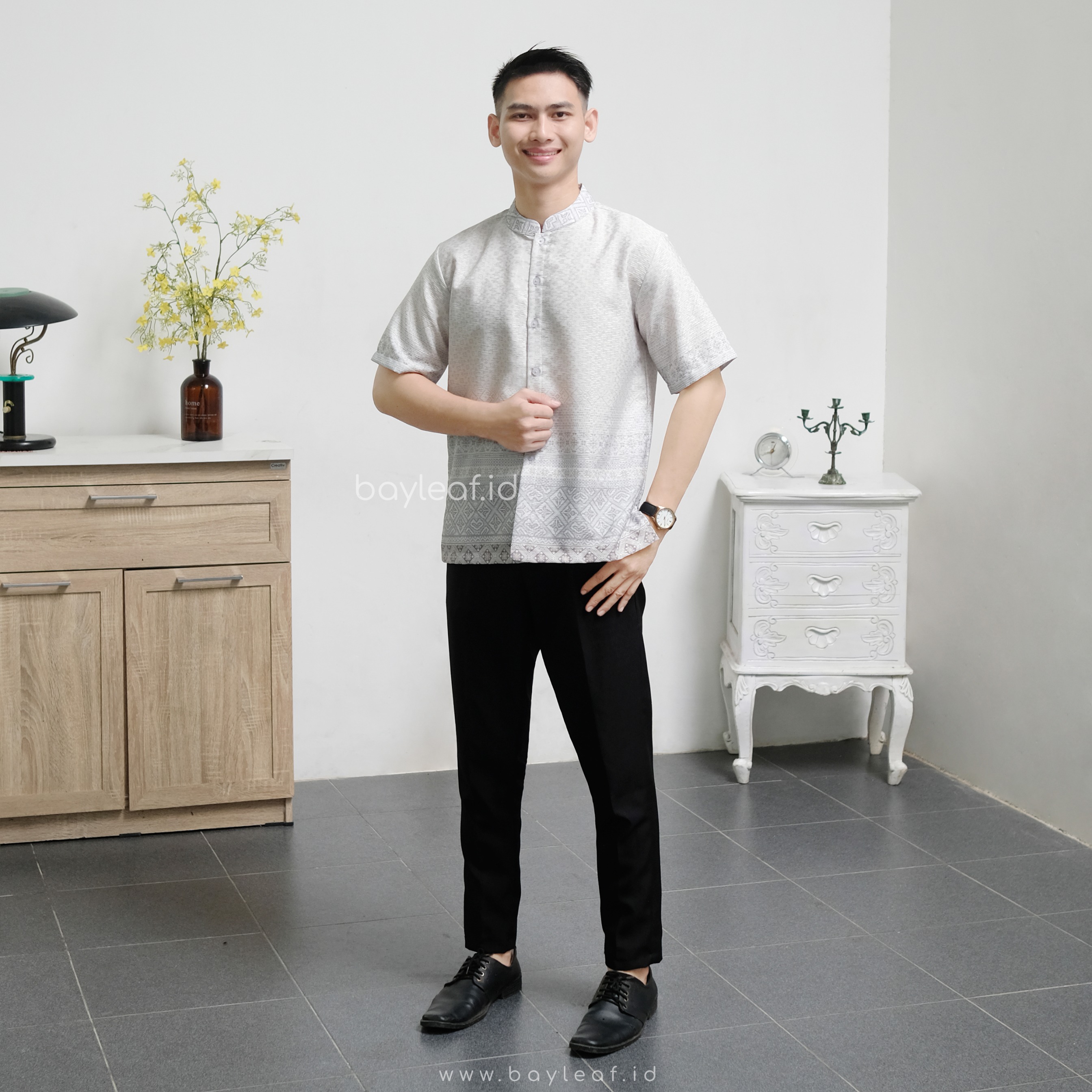 Seraya Arsen Atasan Kemeja Pria Lengan Pendek