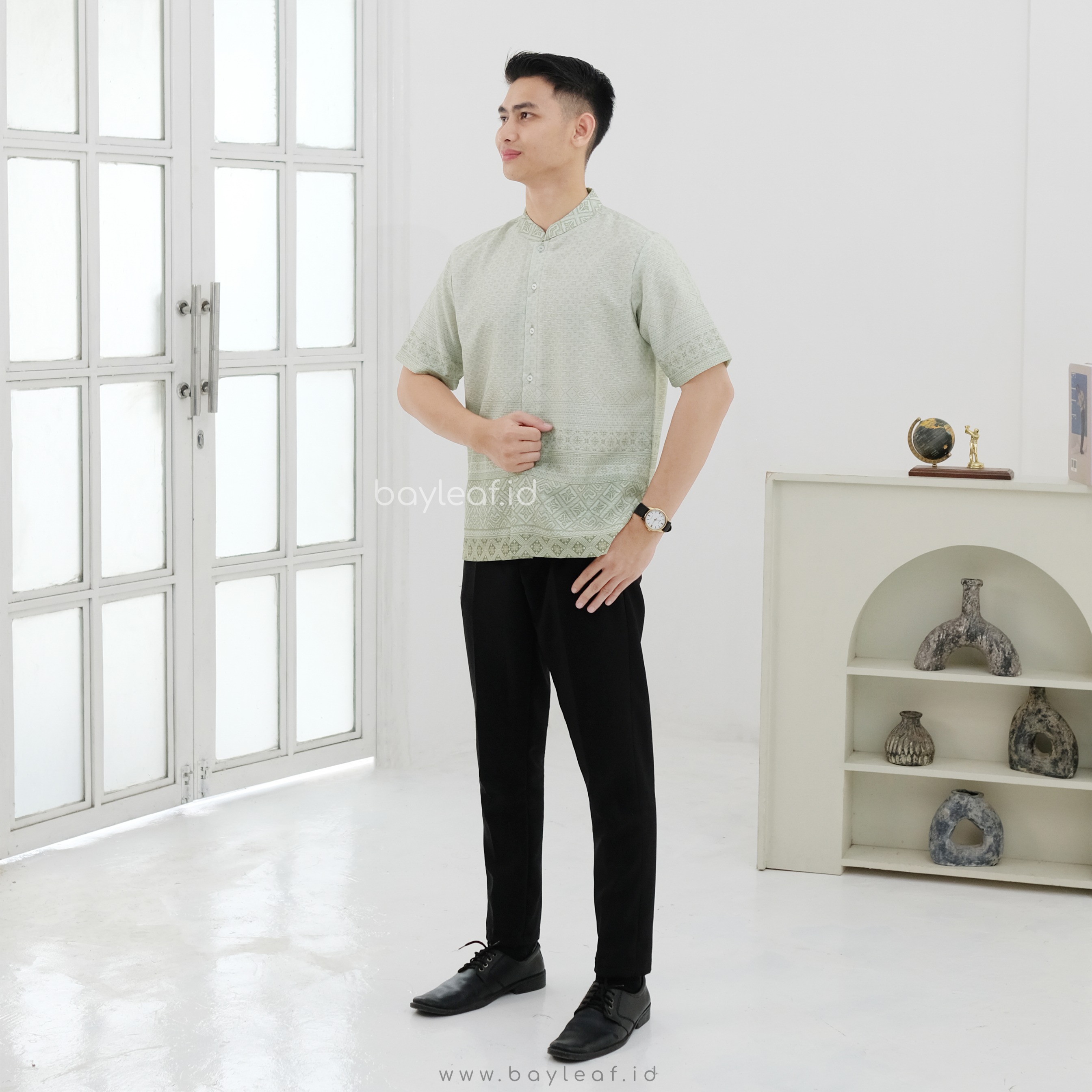 Seraya Arsen Atasan Kemeja Pria Lengan Pendek