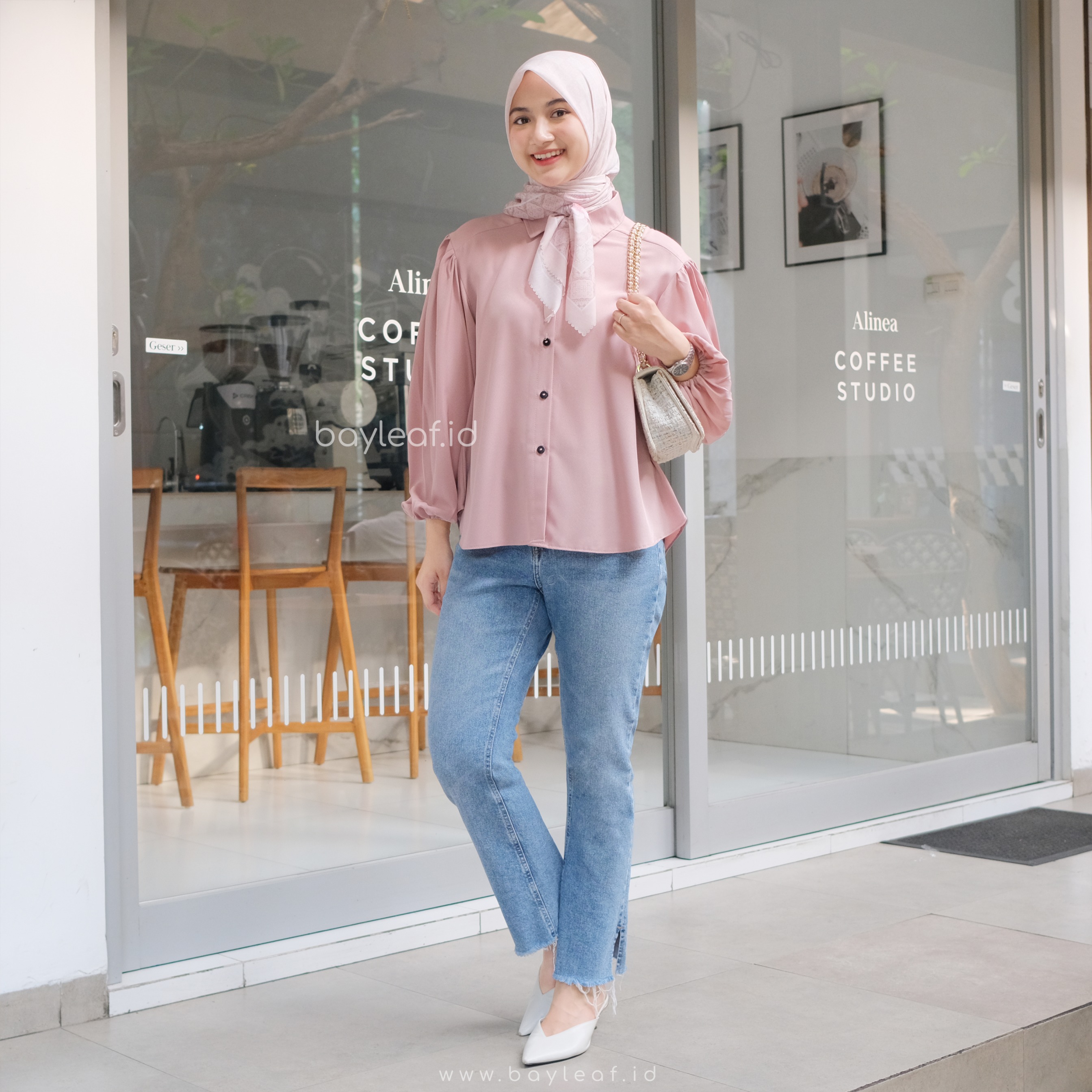 Shakila Basic Shirt Lengan Panjang