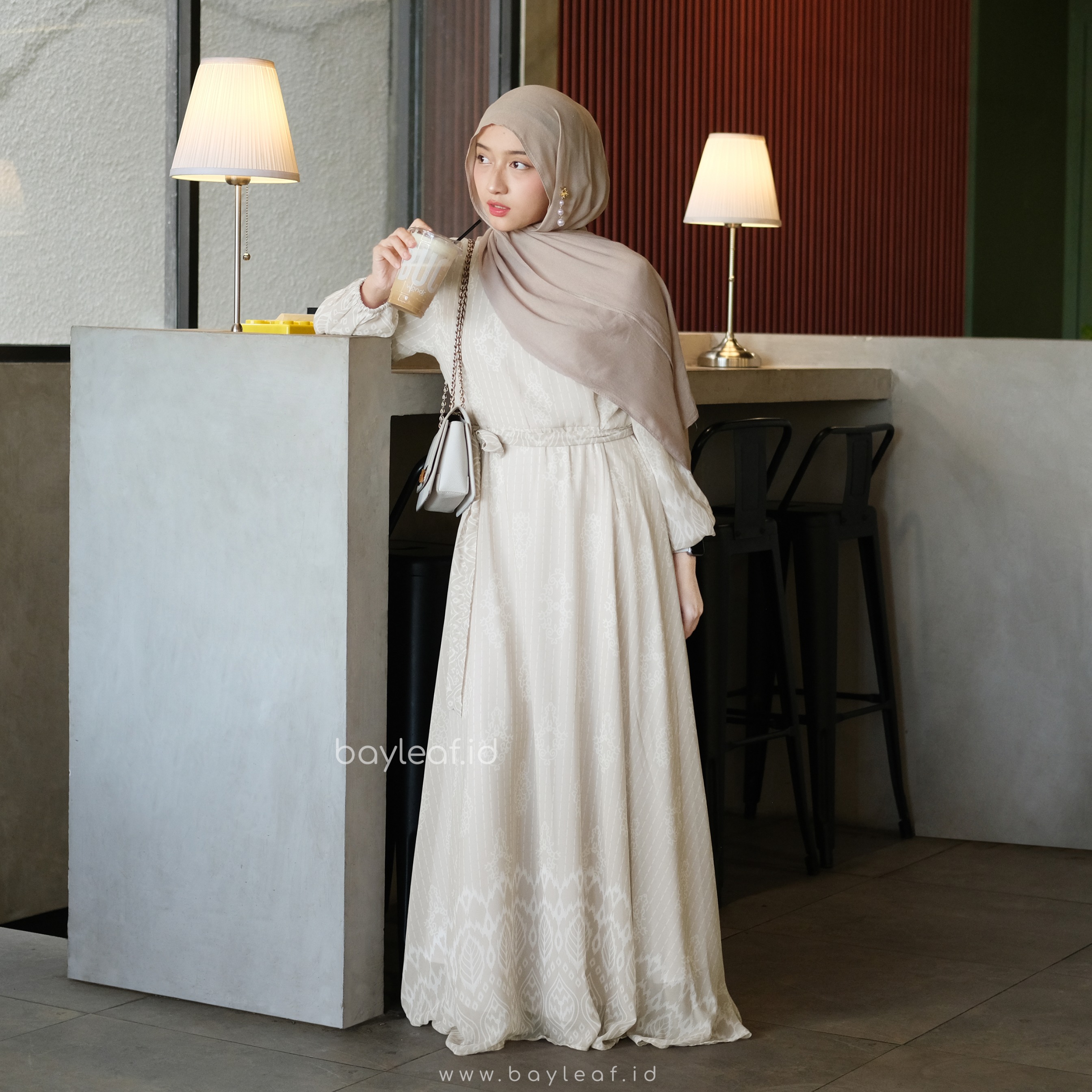 Avelia Shakila Maxi Dress Ceruty Lengan Panjang Motif