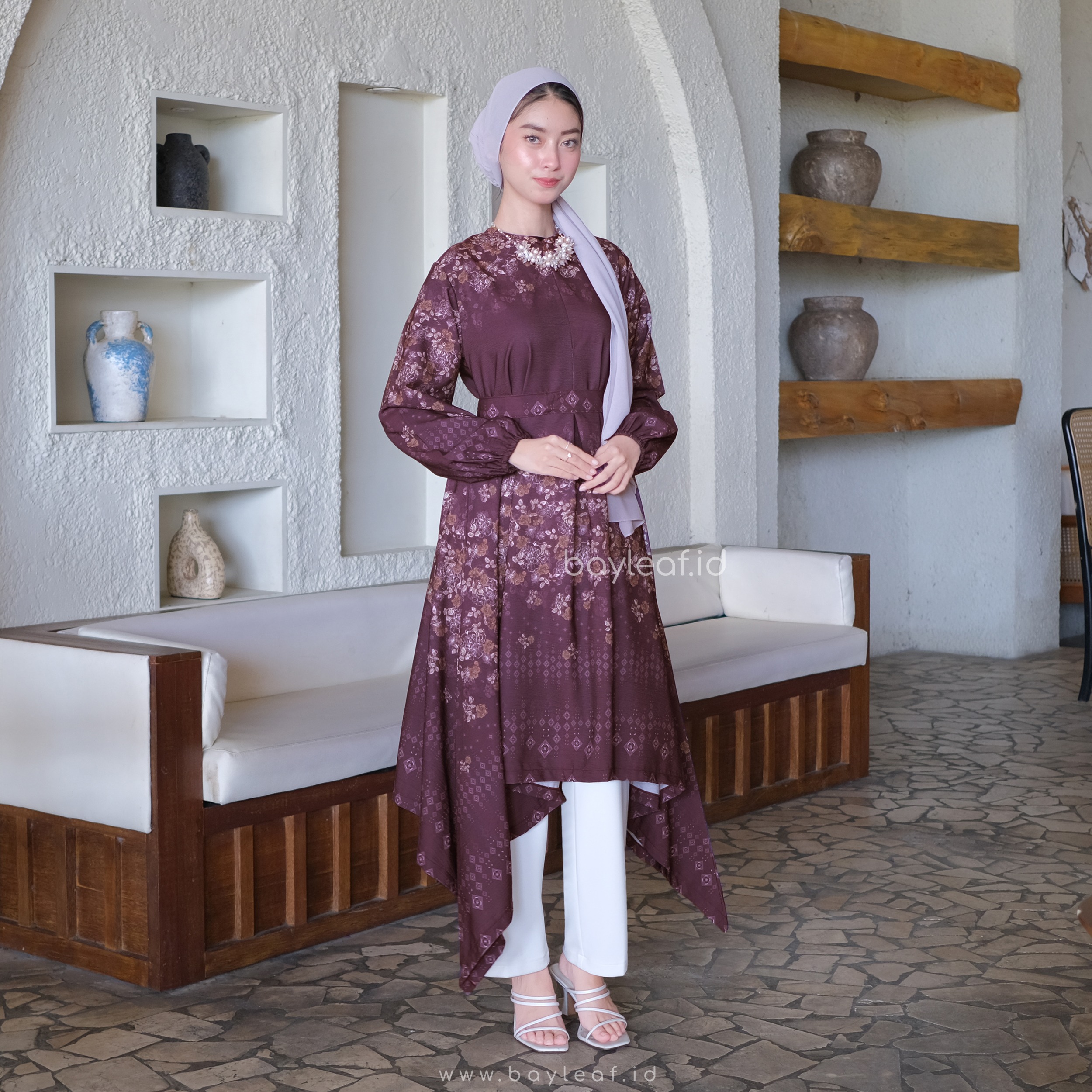  Emilia Tunik Motif Bunga Raya Series