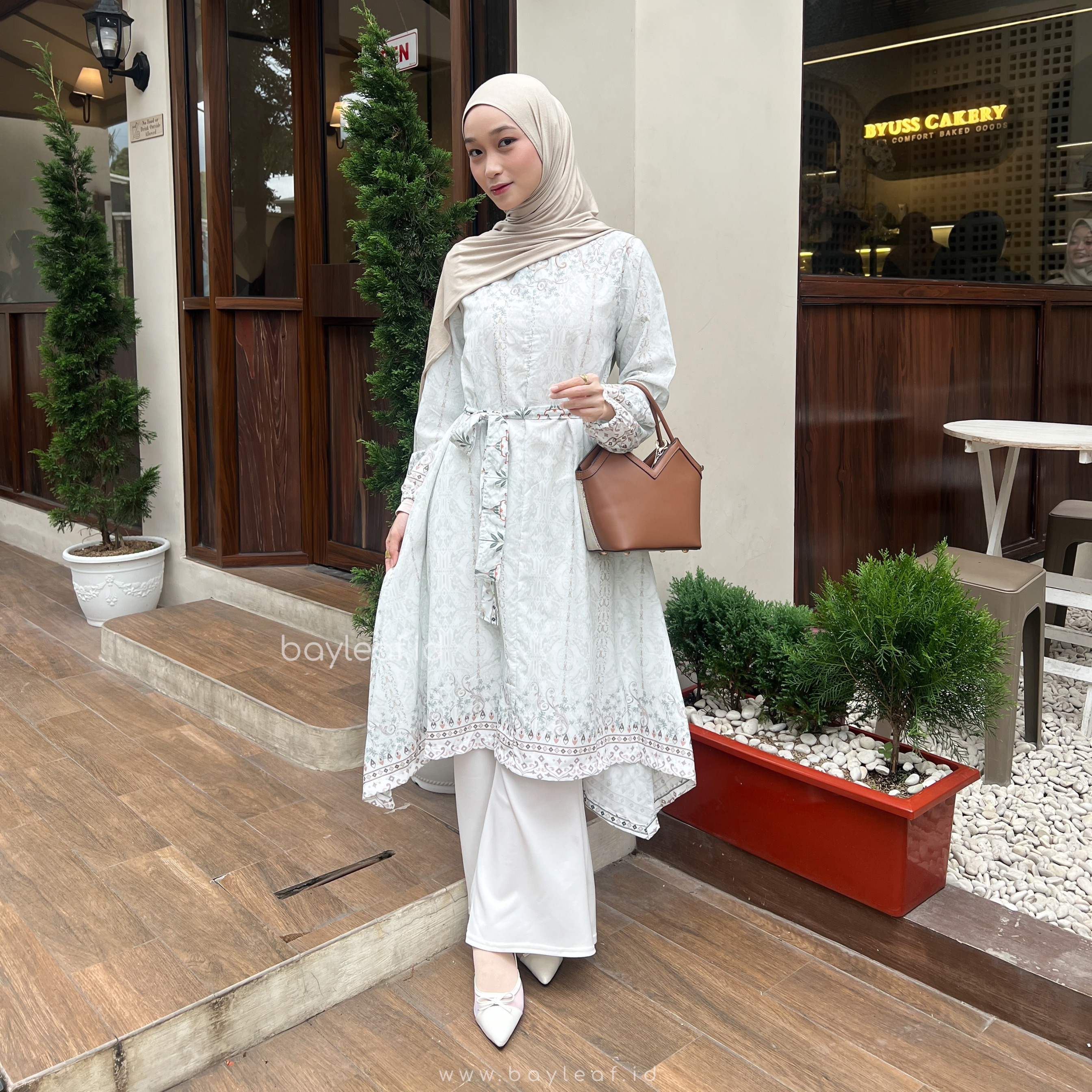 Zahreen Tunik Motif Raya Series