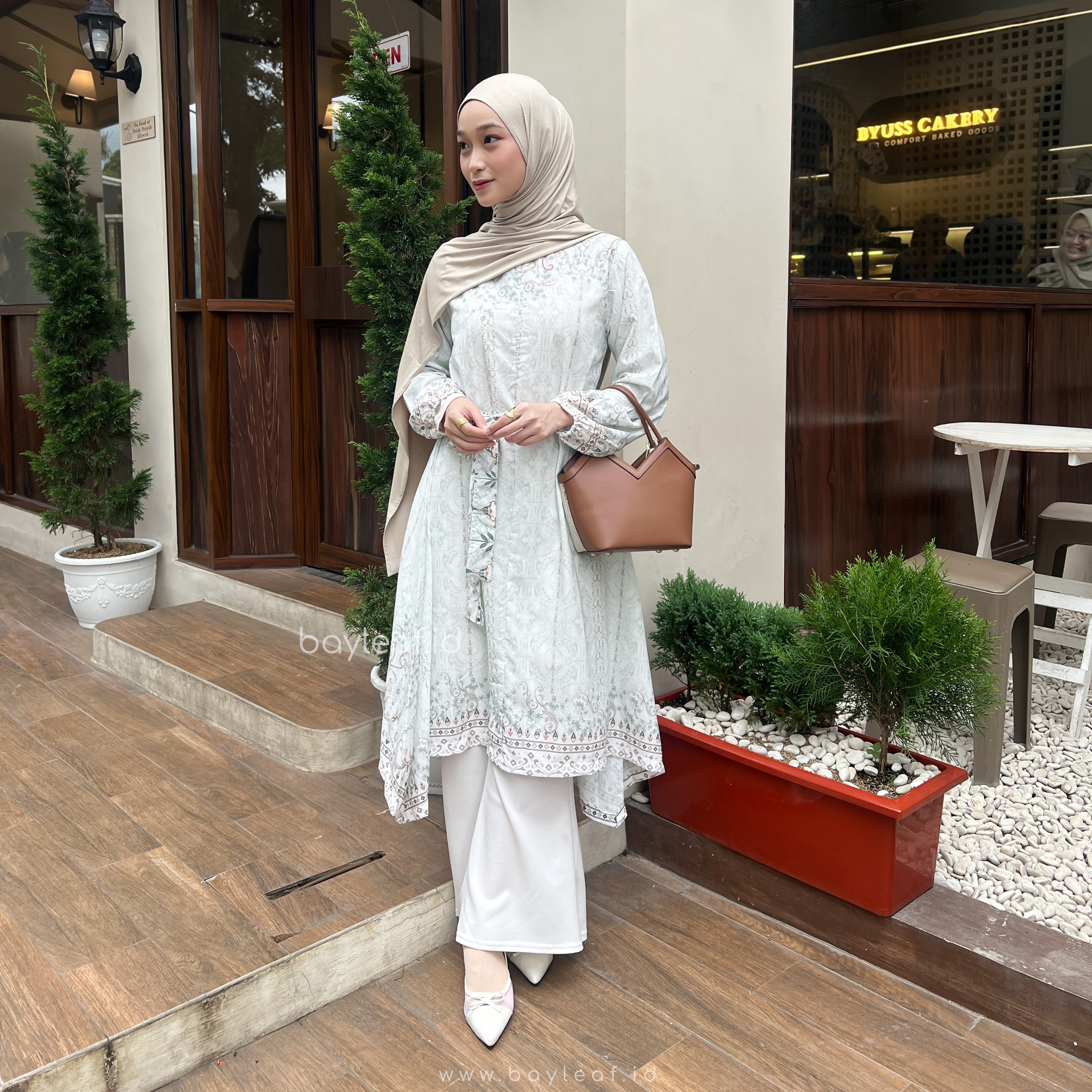 Zahreen Tunik Motif Raya Series