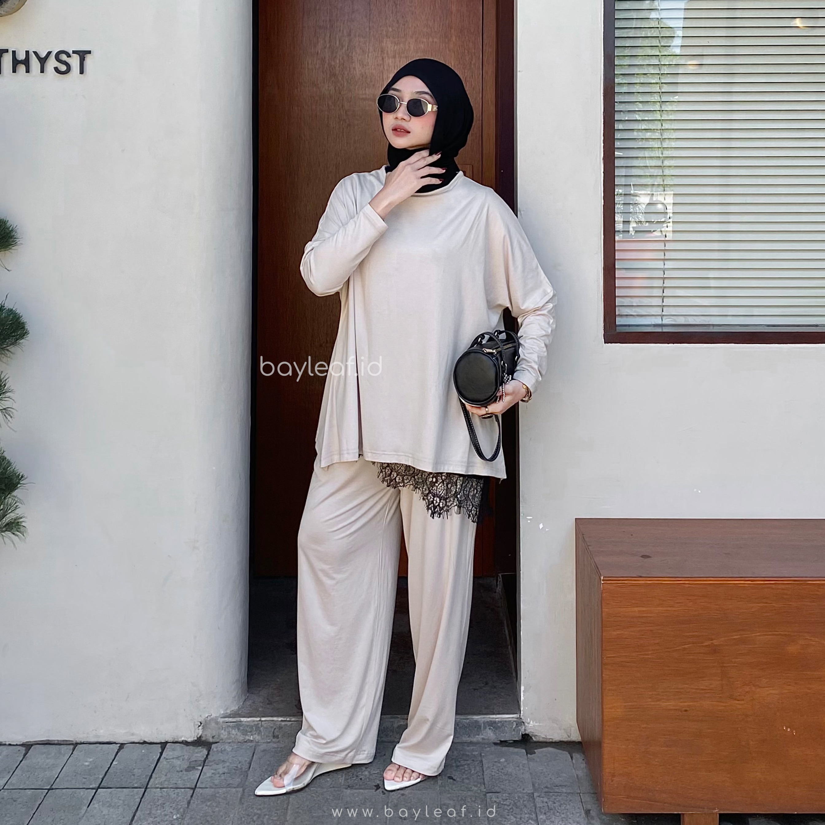 Aury One Set Setelan Baju Casual