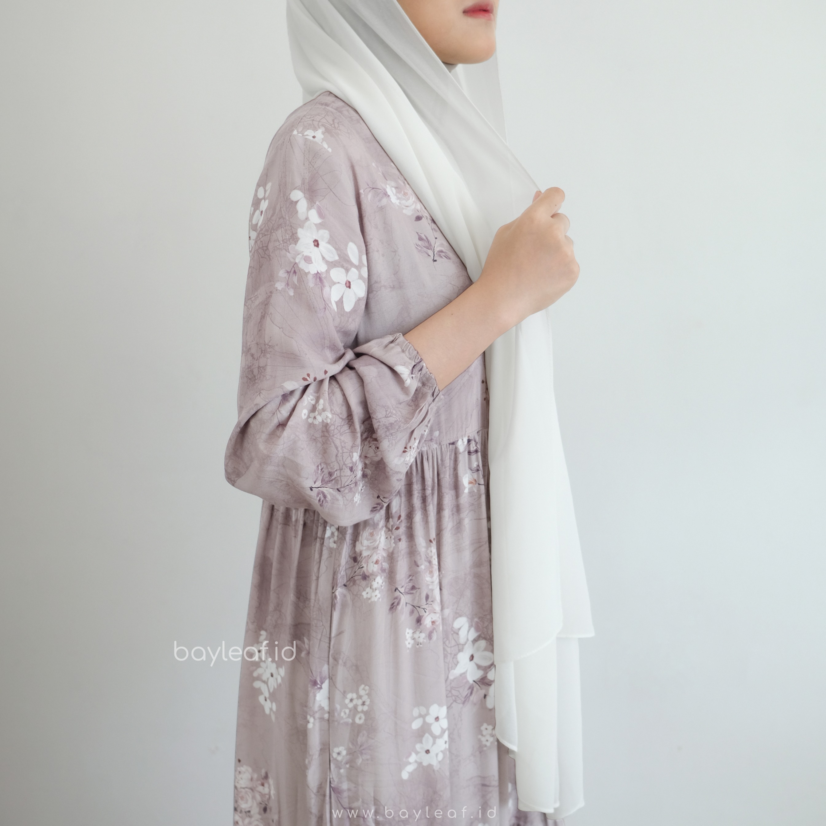 Haura Maxi Dress Motif Bunga