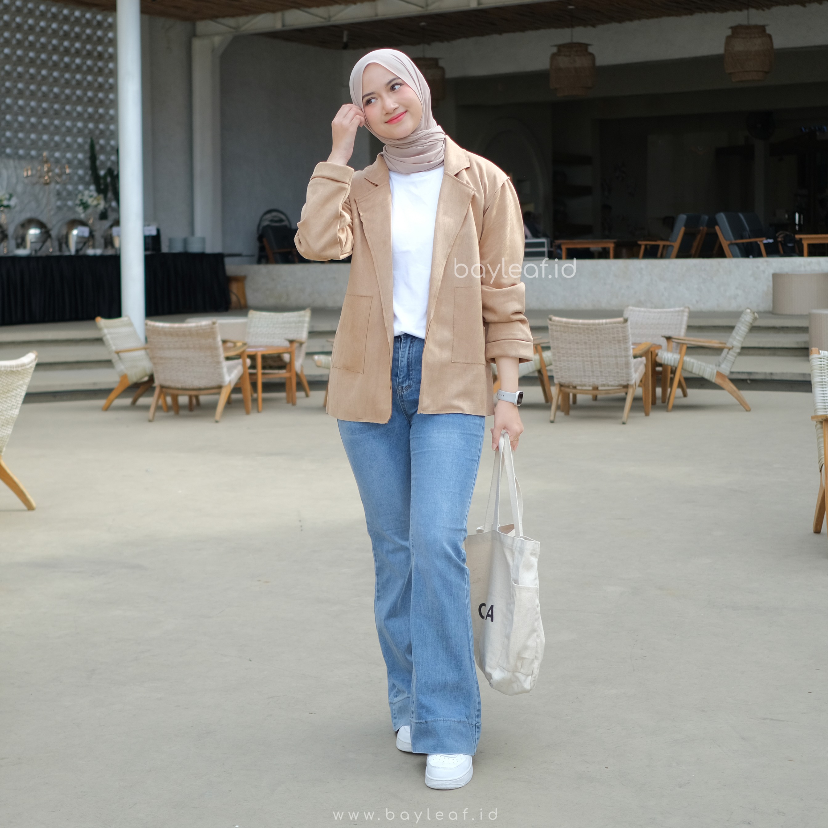 Jade Blazer Suede Basic