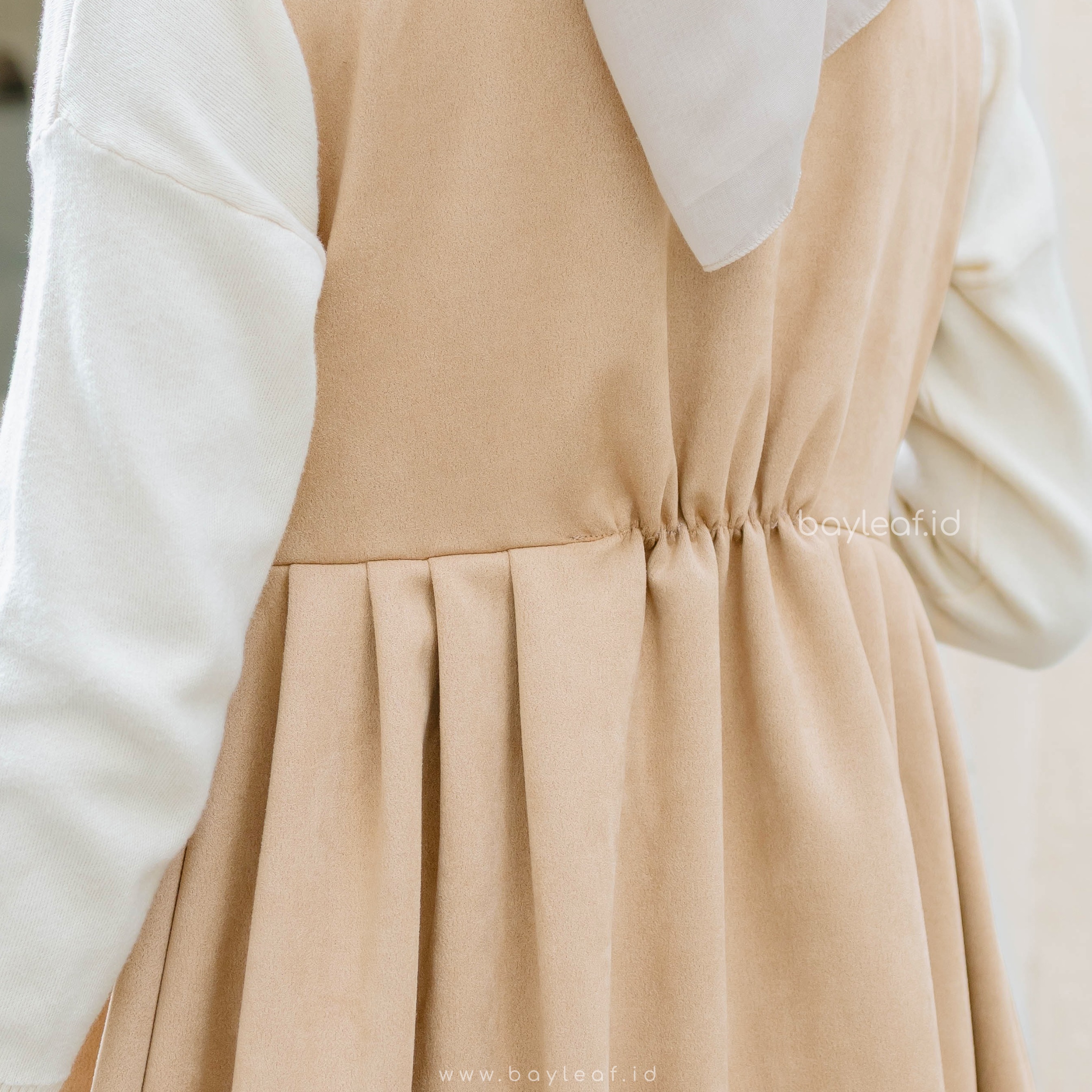 Jade Overall Suede Wanita
