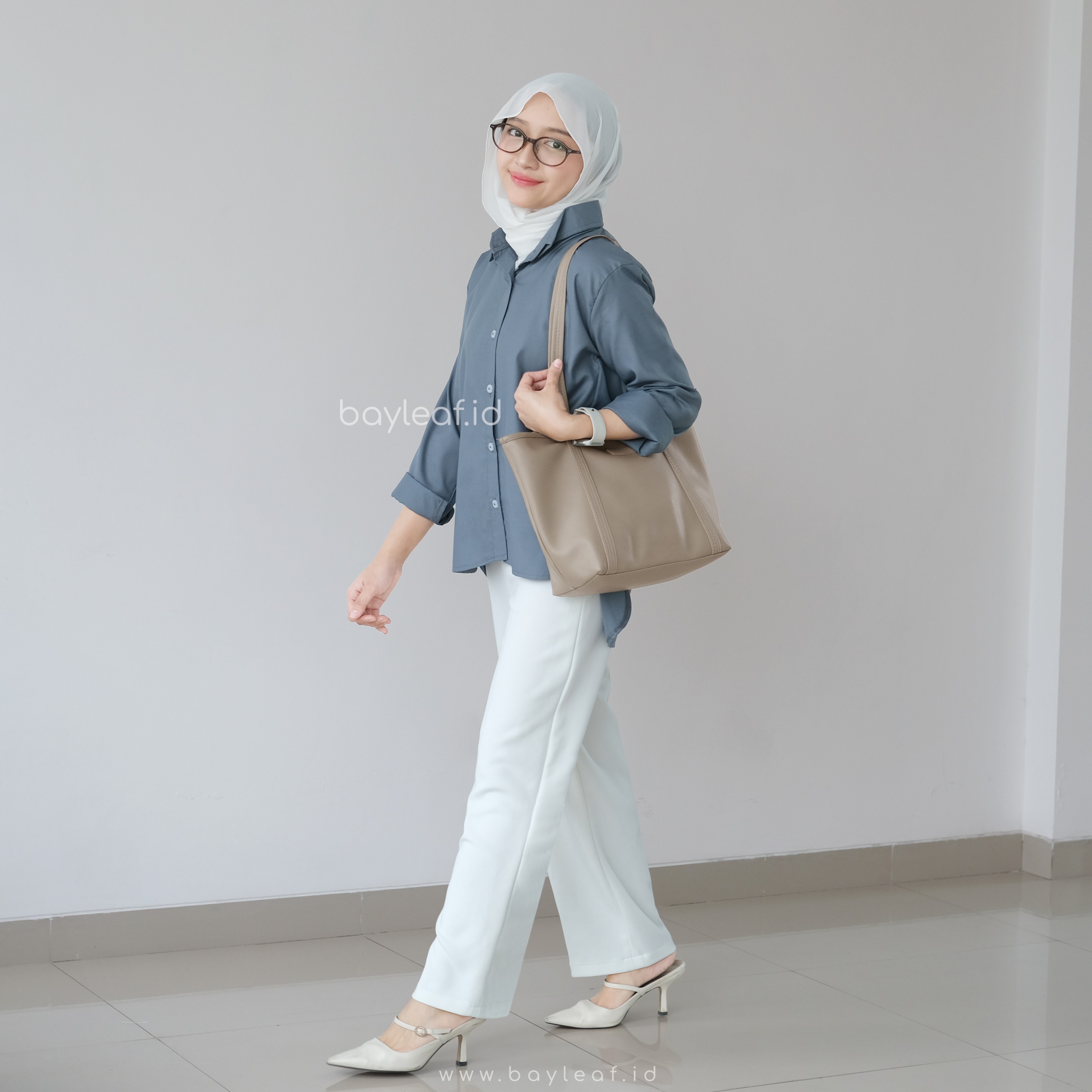 Lea Kemeja Basic