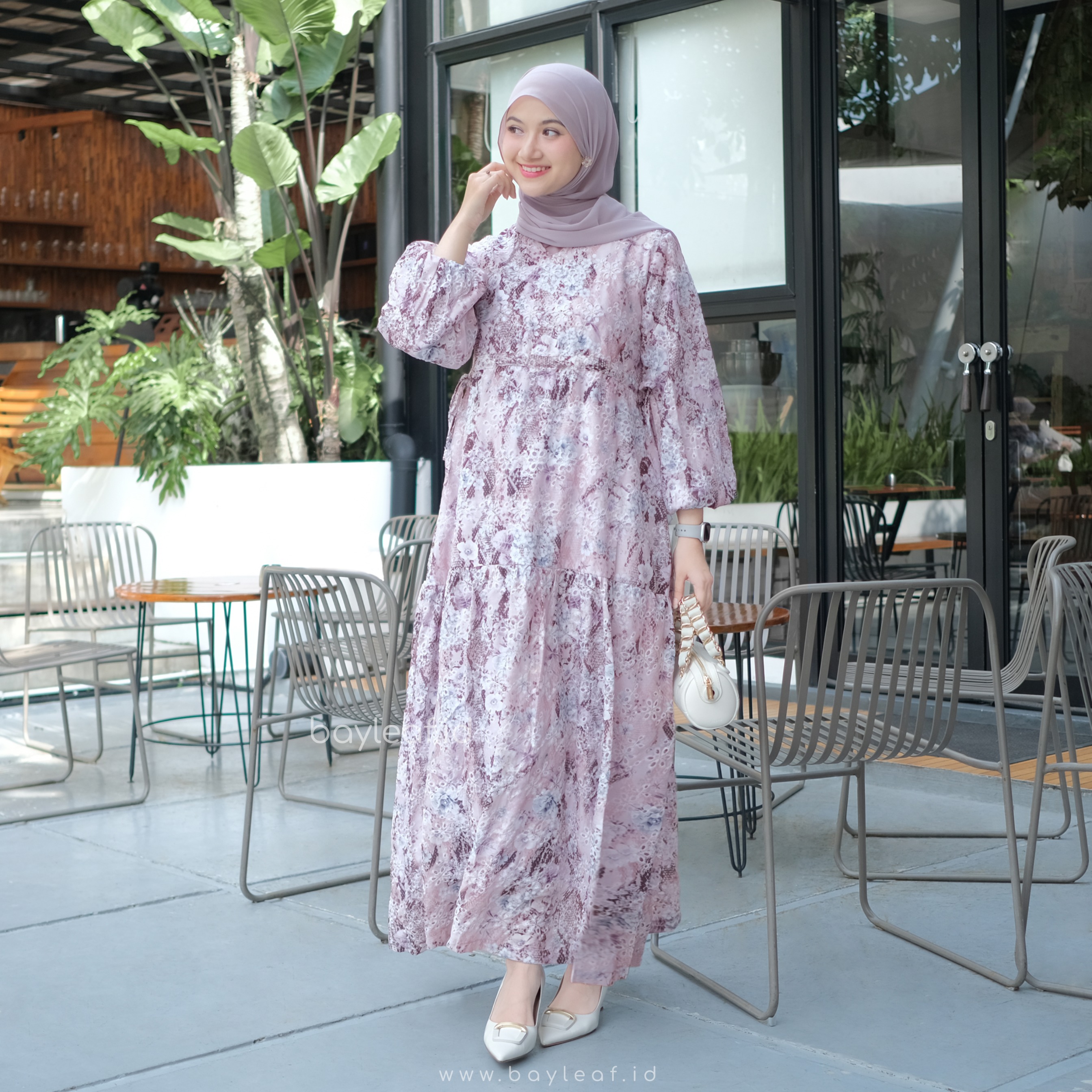 Oriana Maxi Dress Motif Bunga