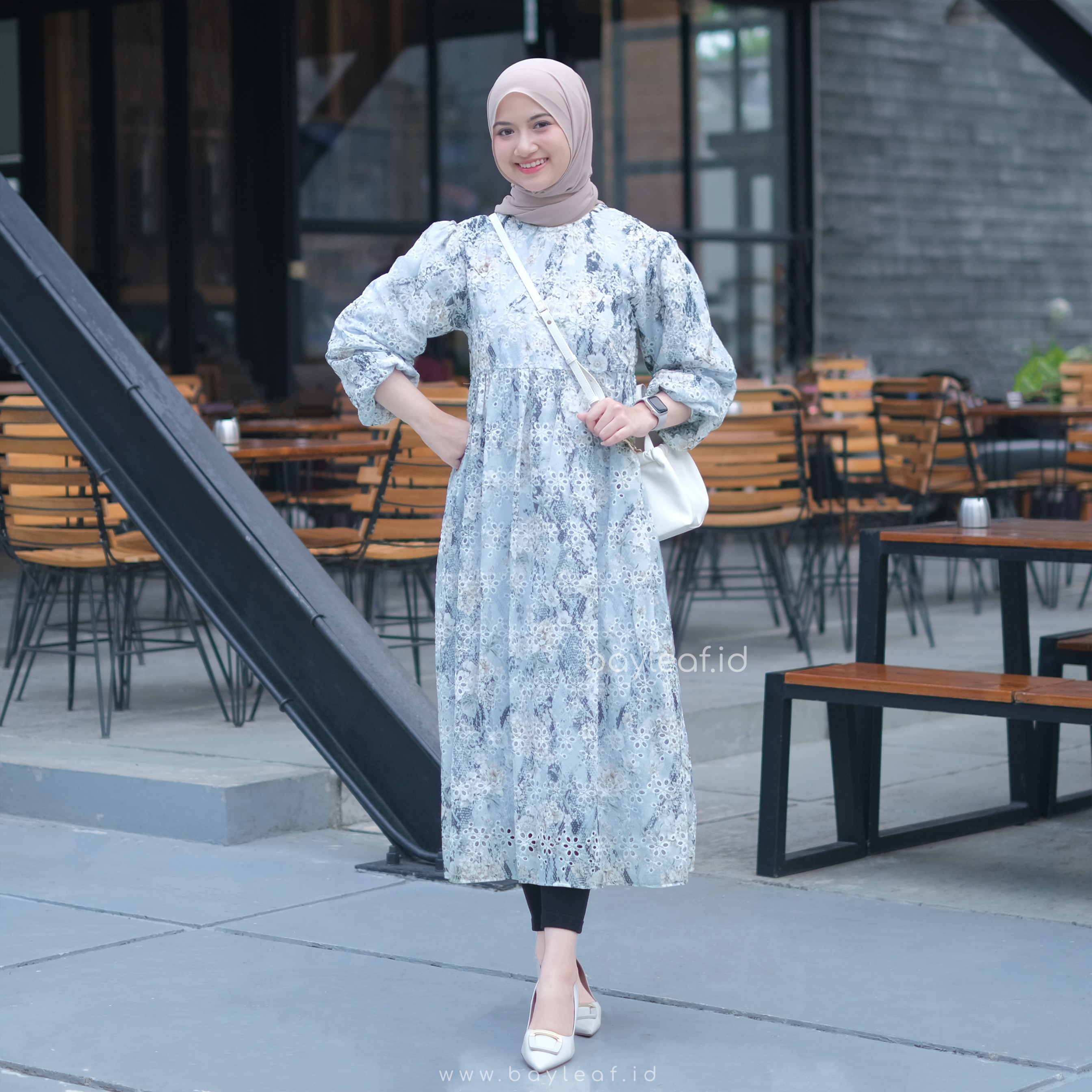 Oriana Harumi Midress Motif Bunga