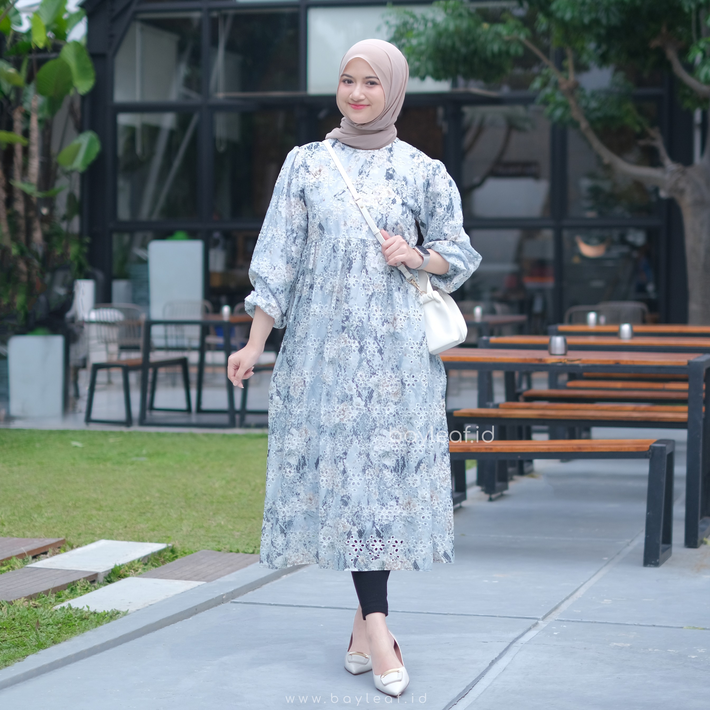 Oriana Harumi Midress Motif Bunga