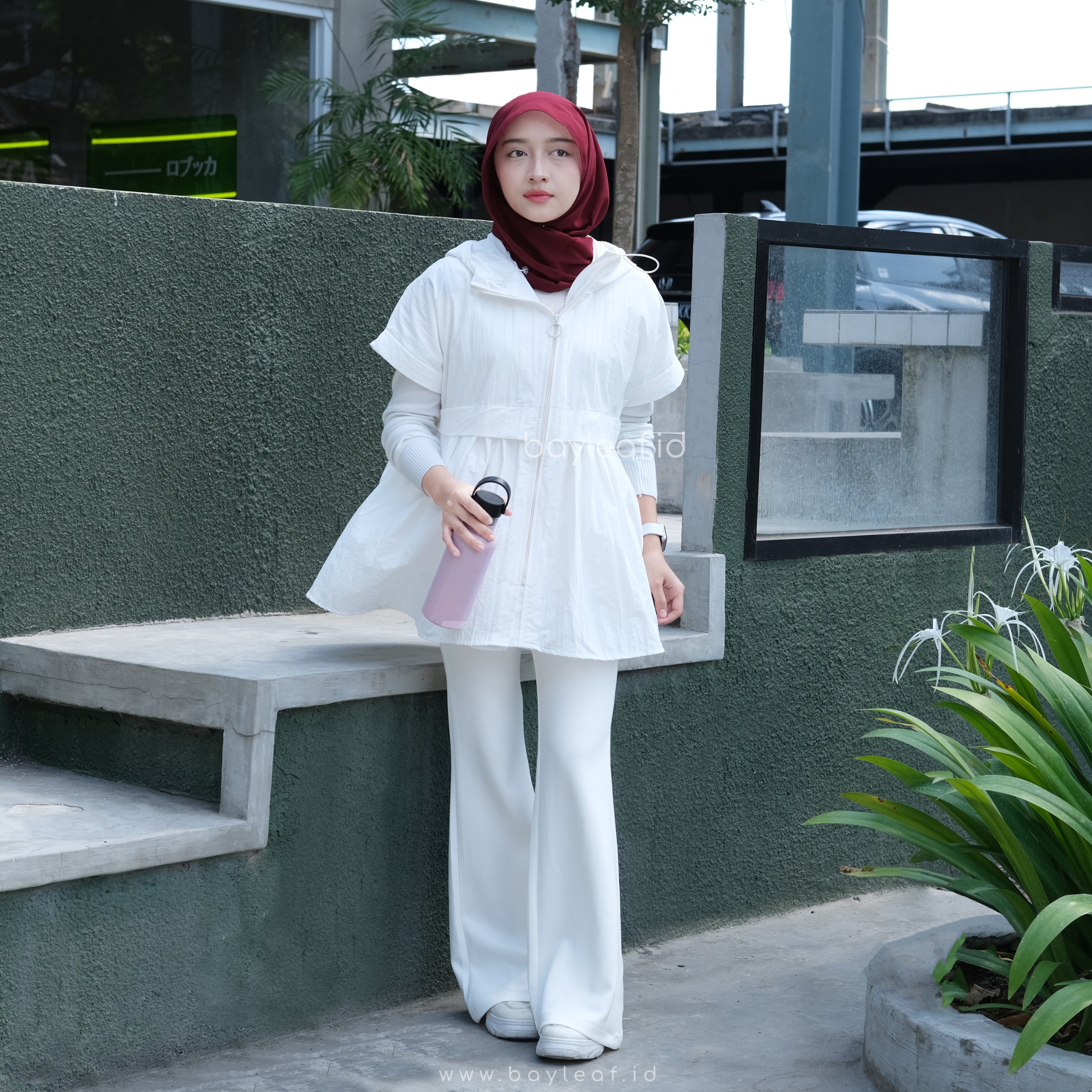 Owen Vest Jacket Parasut Sport Olahraga Wanita