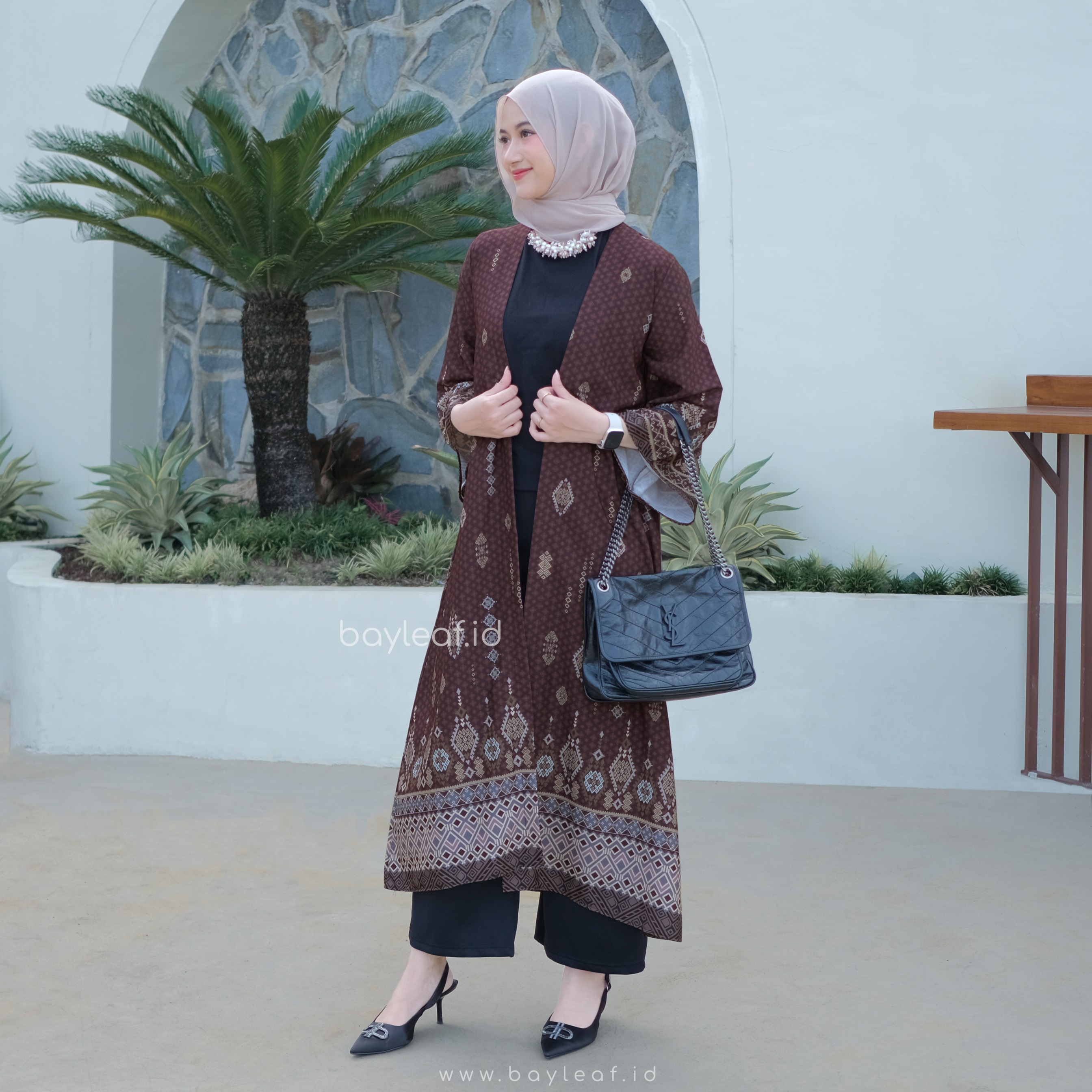 Rayana Outer Motif Raya Series