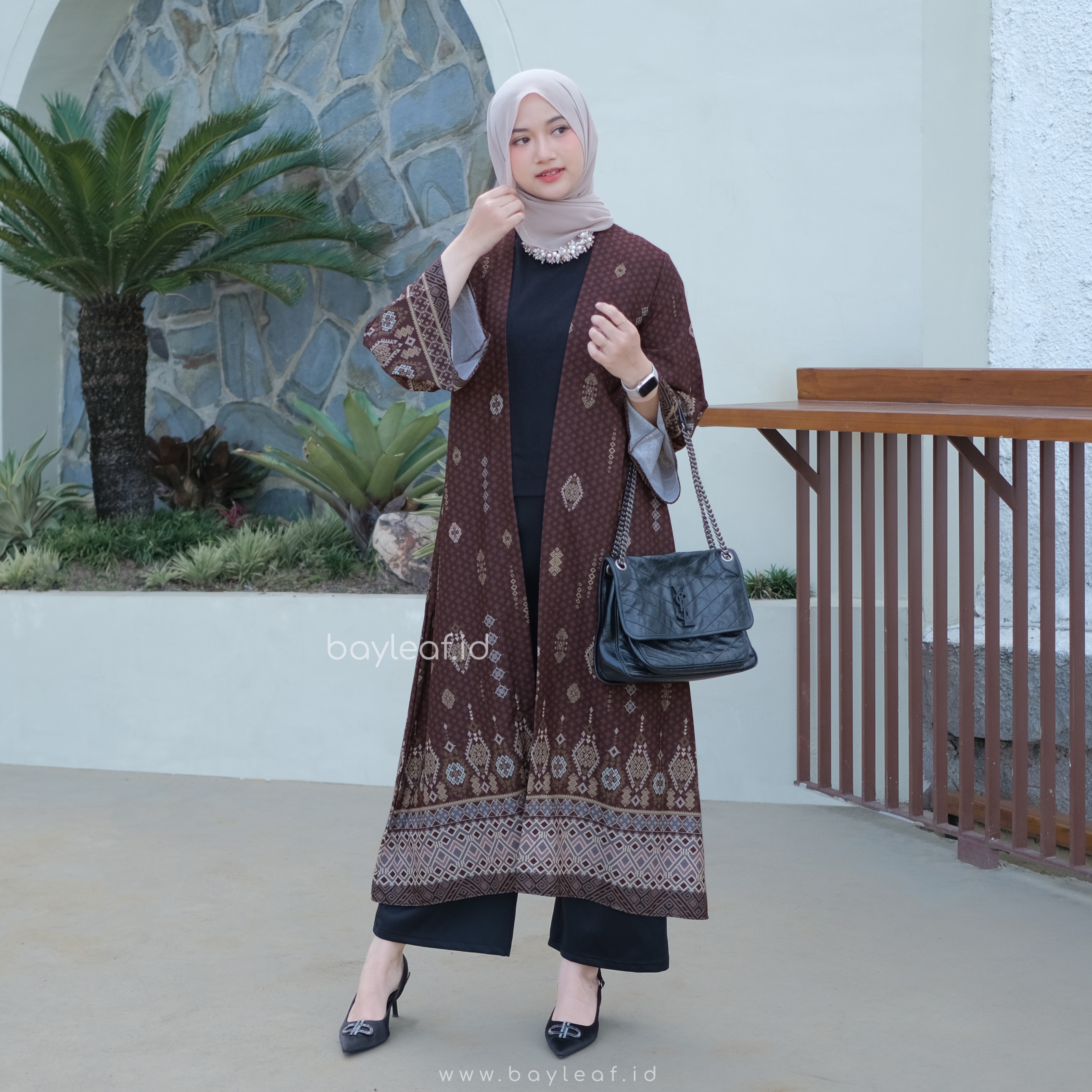Rayana Outer Motif Raya Series