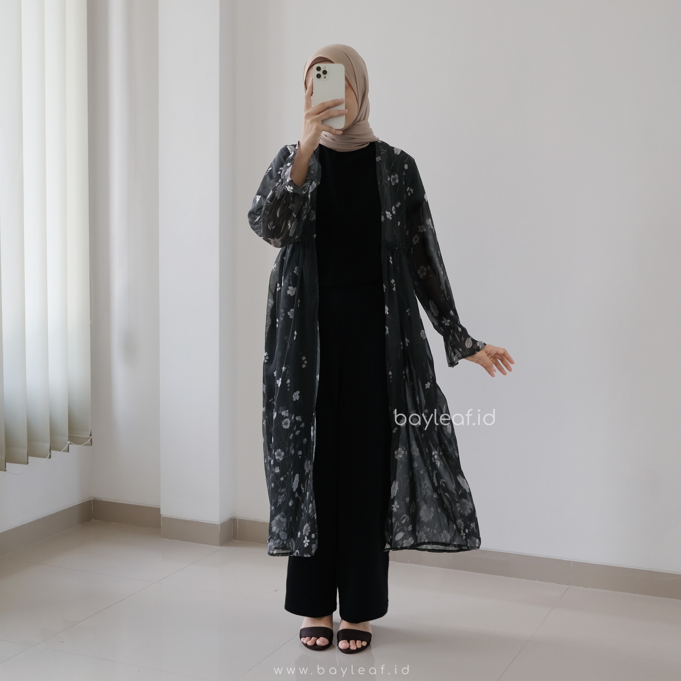 Roseli Floral Outer / Outer Wanita Motif Bunga