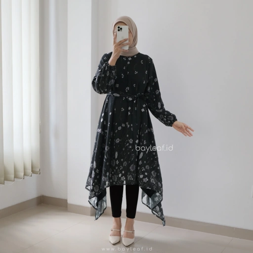 Image of Roseli Atasan Tunik Motif Bunga
