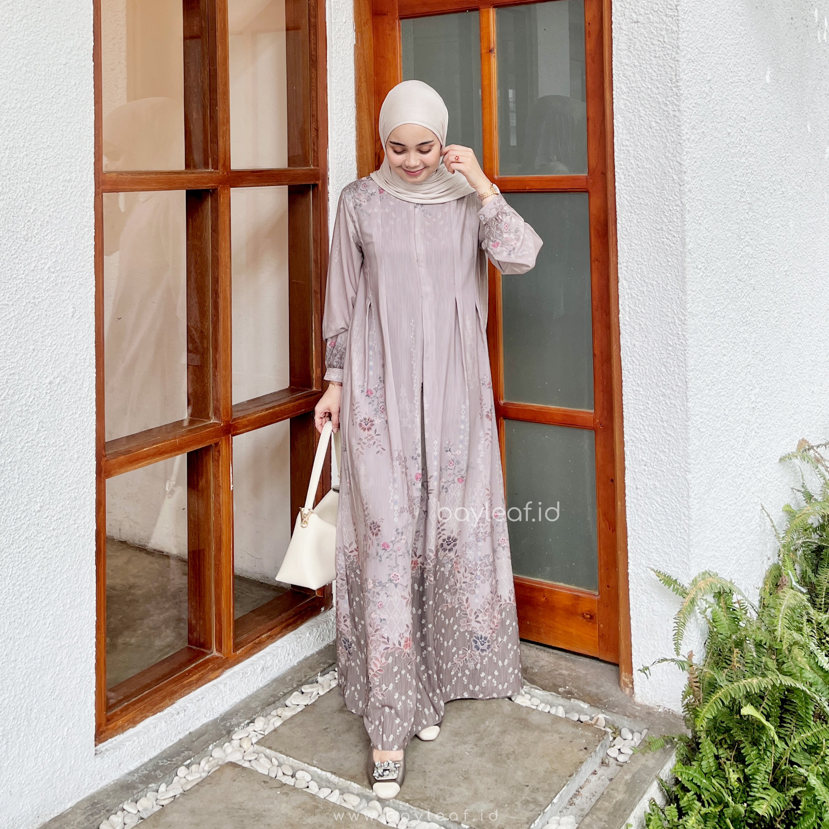  Miranda Maxi Dress Motif Bunga