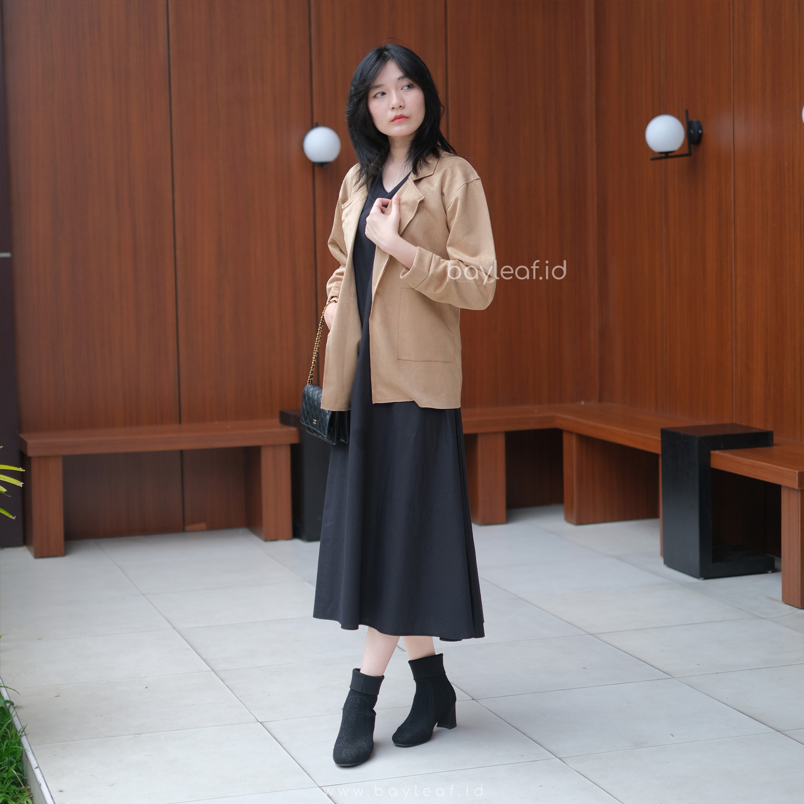 Jade Blazer Suede Basic