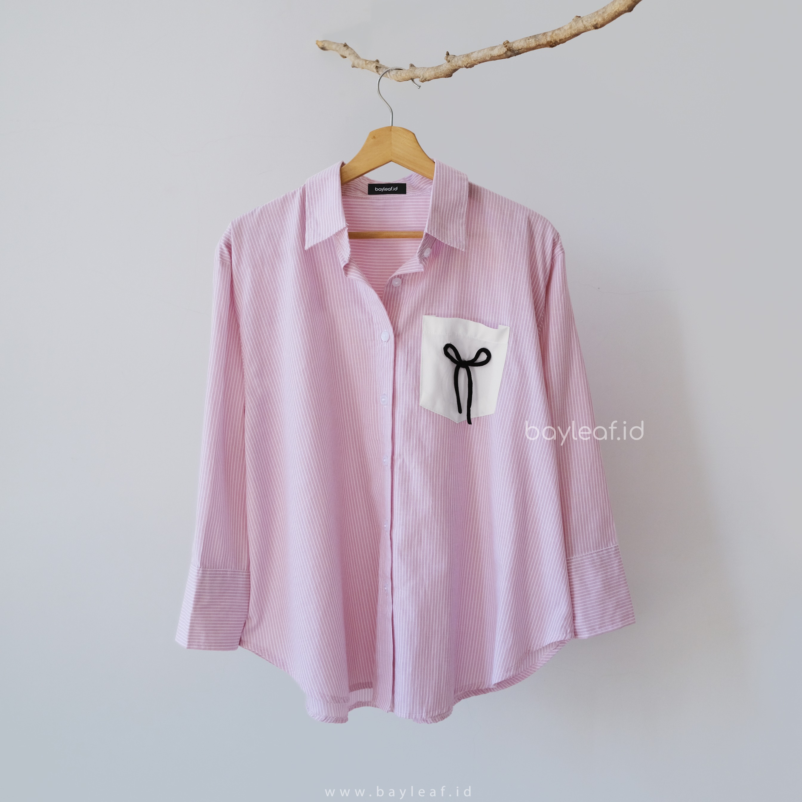 Becca Striped Shirt | Kemeja Casual dengan Pita Lucu