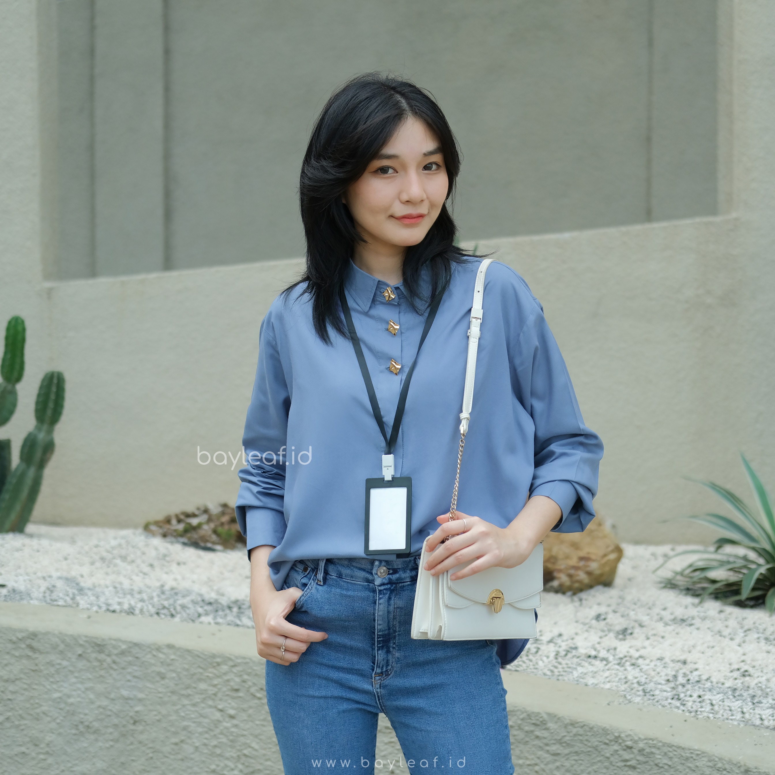 Alira Basic Shirt | Atasan Kemeja Casual Wanita Polos