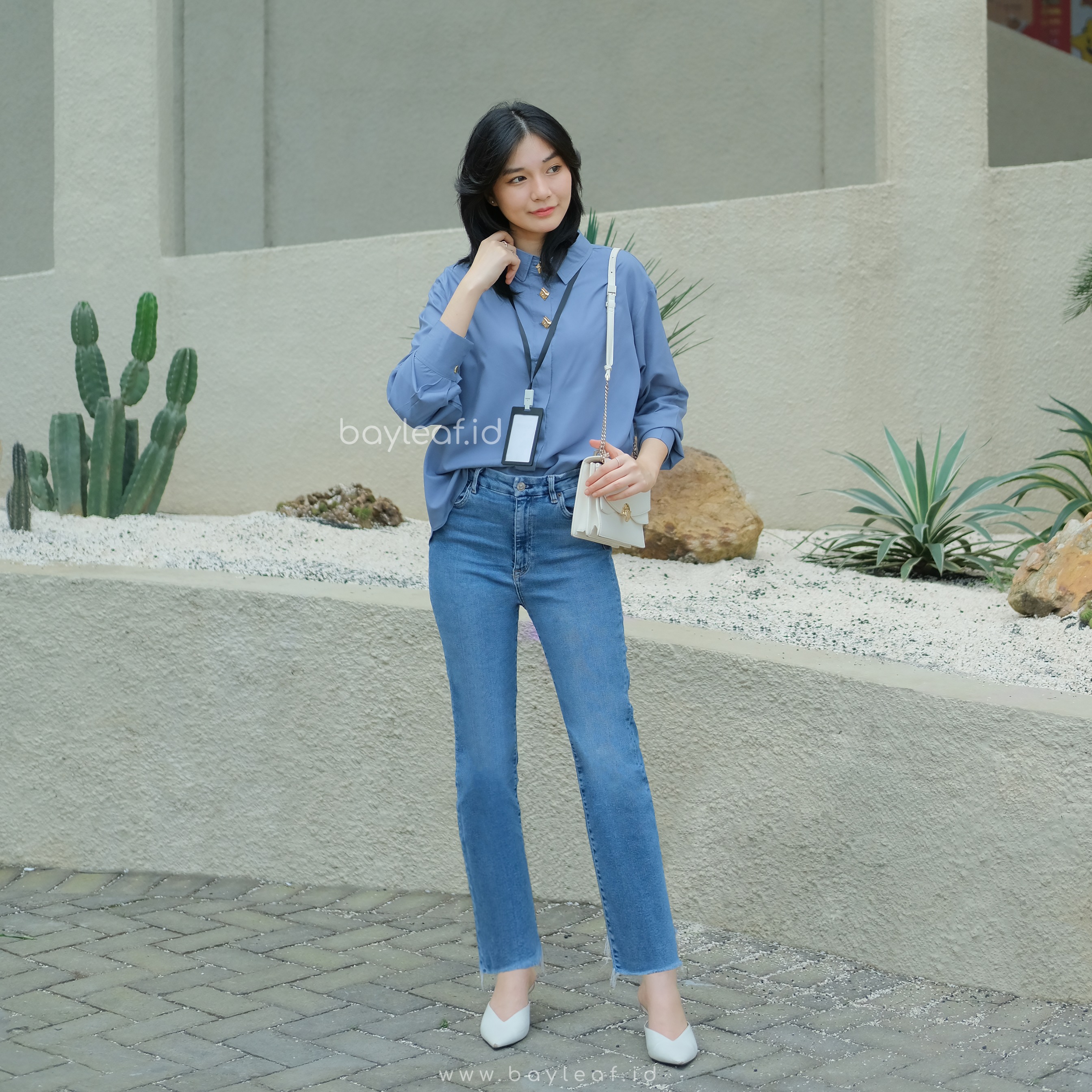 Alira Basic Shirt | Atasan Kemeja Casual Wanita Polos
