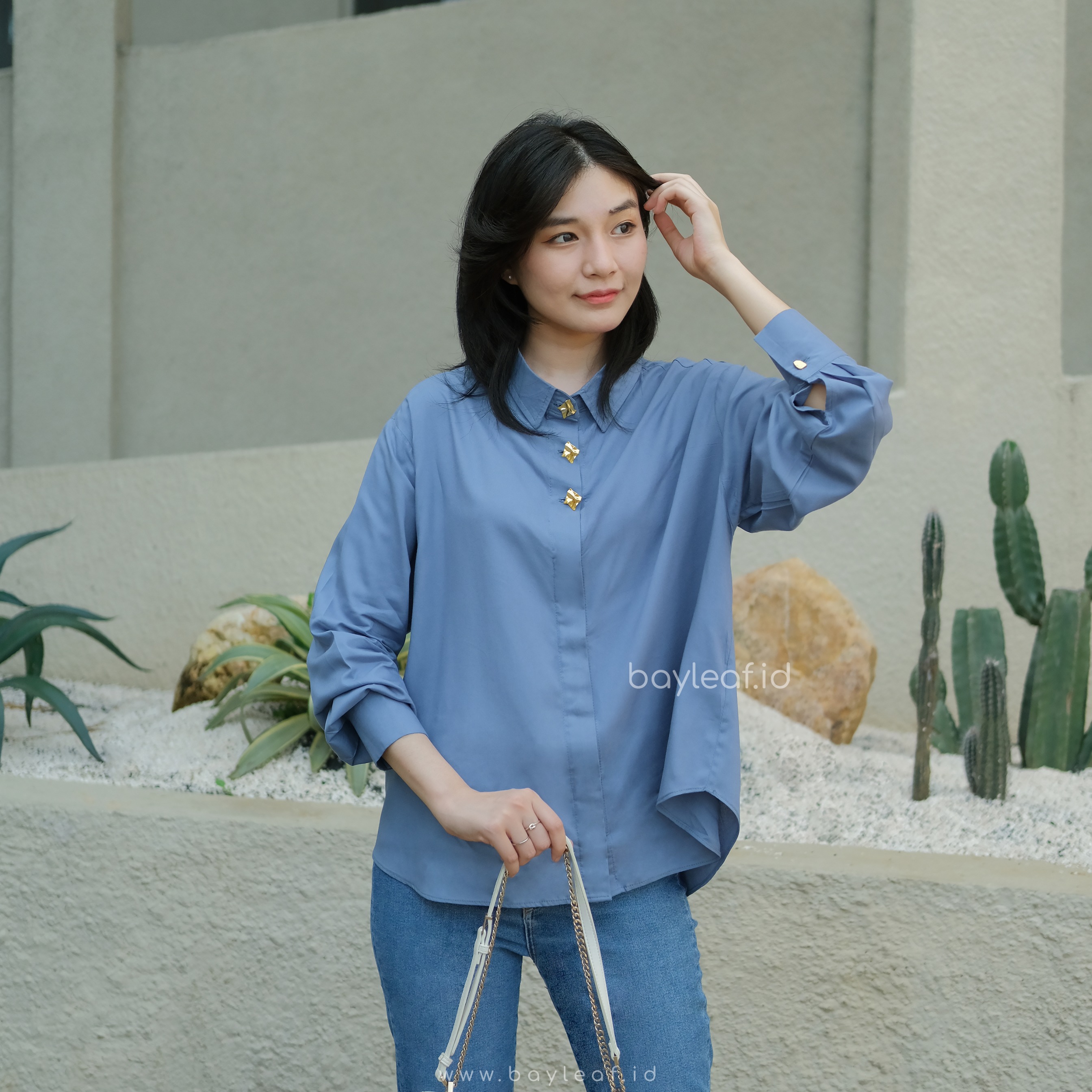 Alira Basic Shirt | Atasan Kemeja Casual Wanita Polos