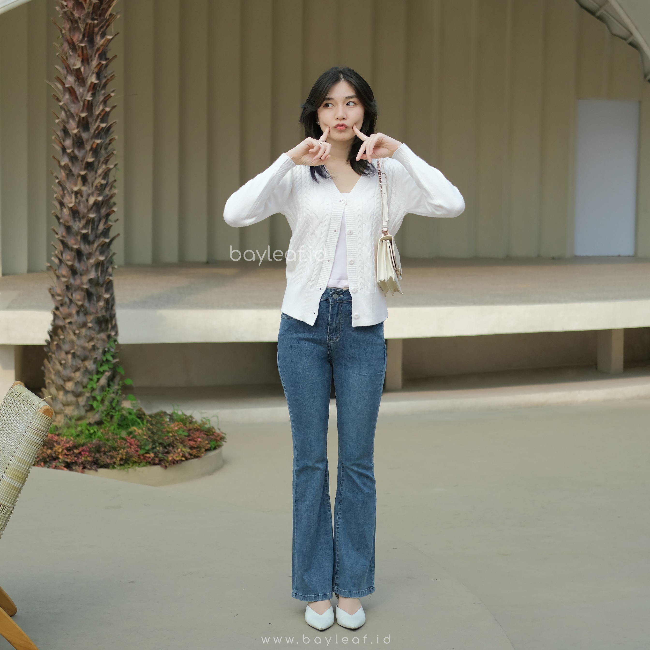 Alova Cardigan Knit