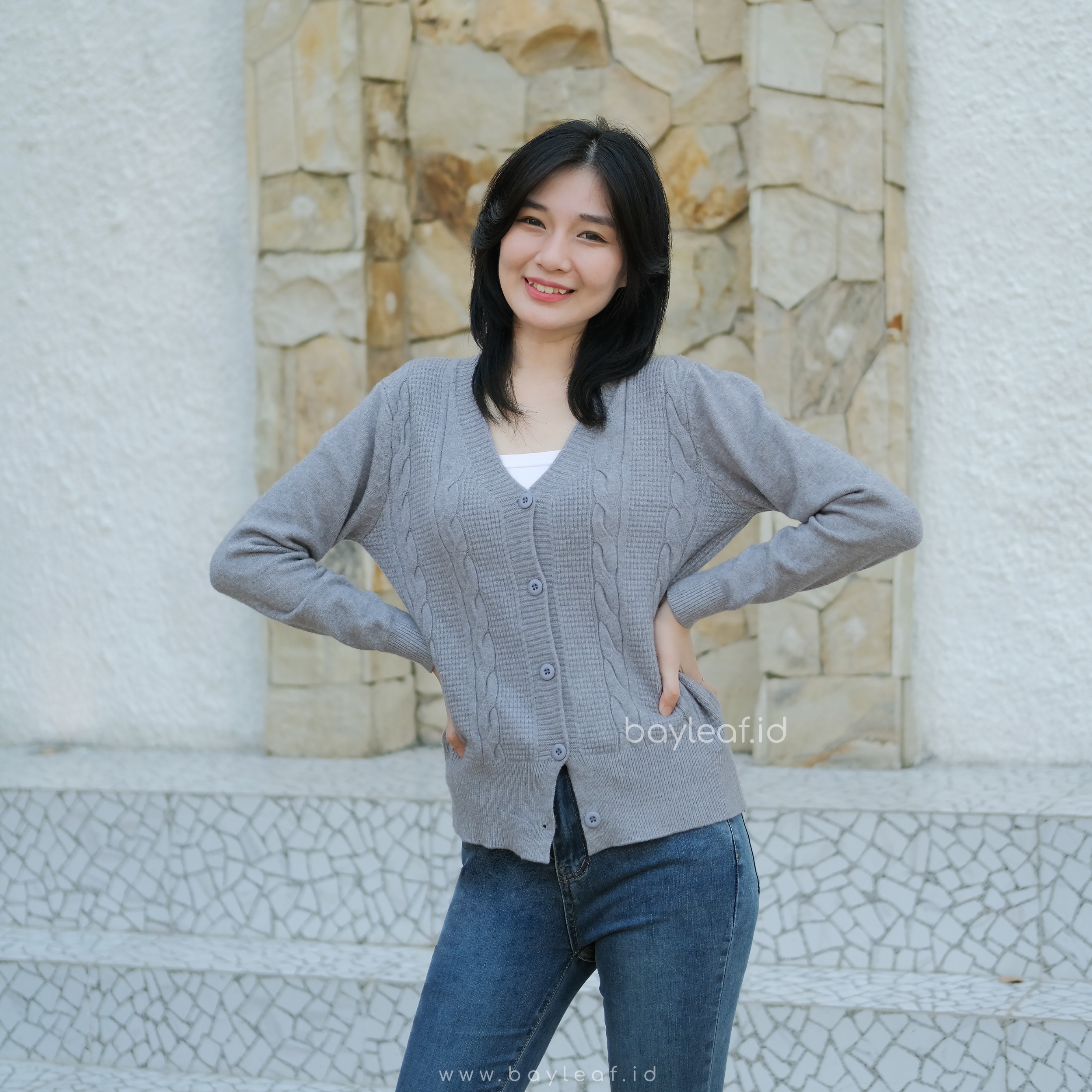 Alova Cardigan Knit