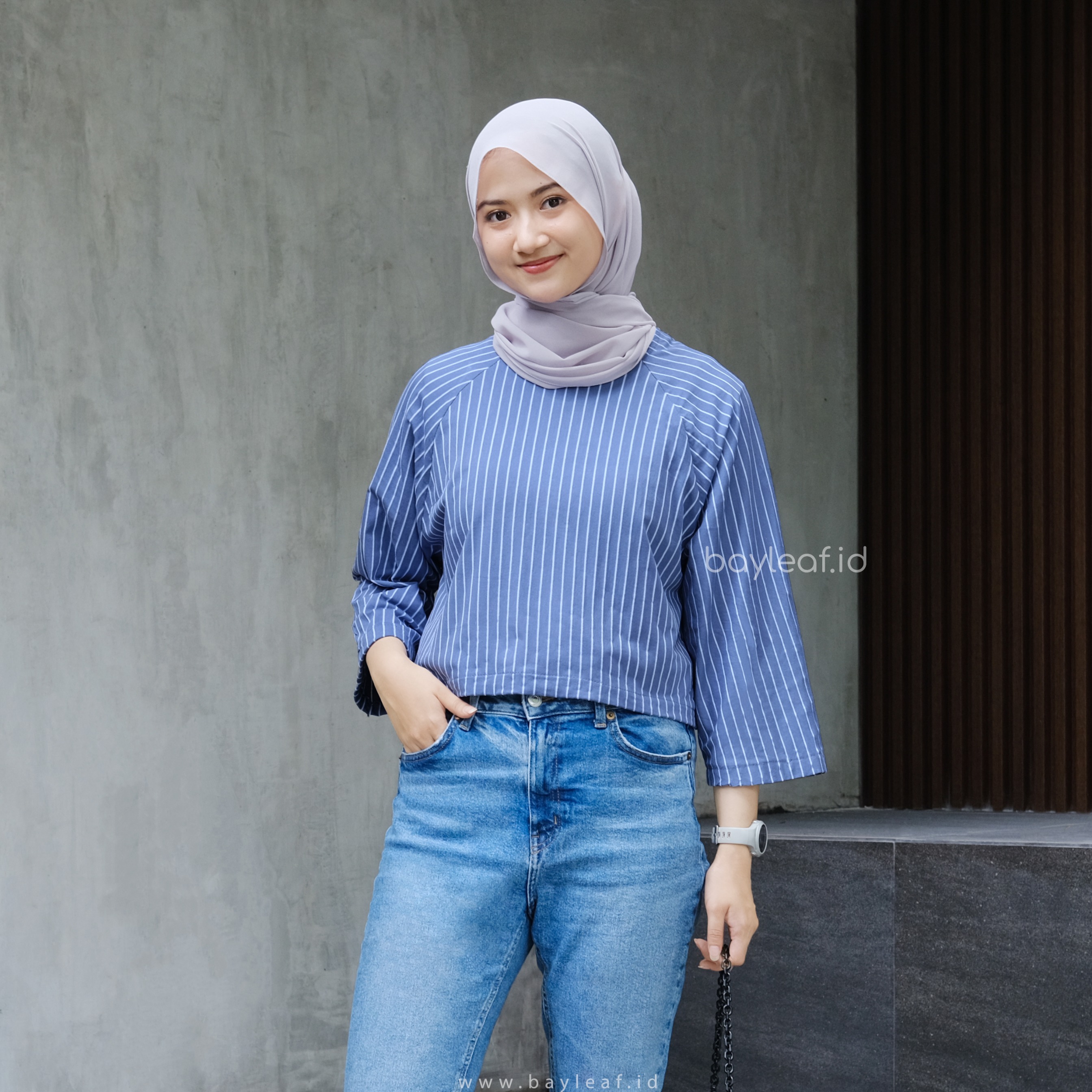 Atasan Kaos Oversize Croptop Amanda Shirt