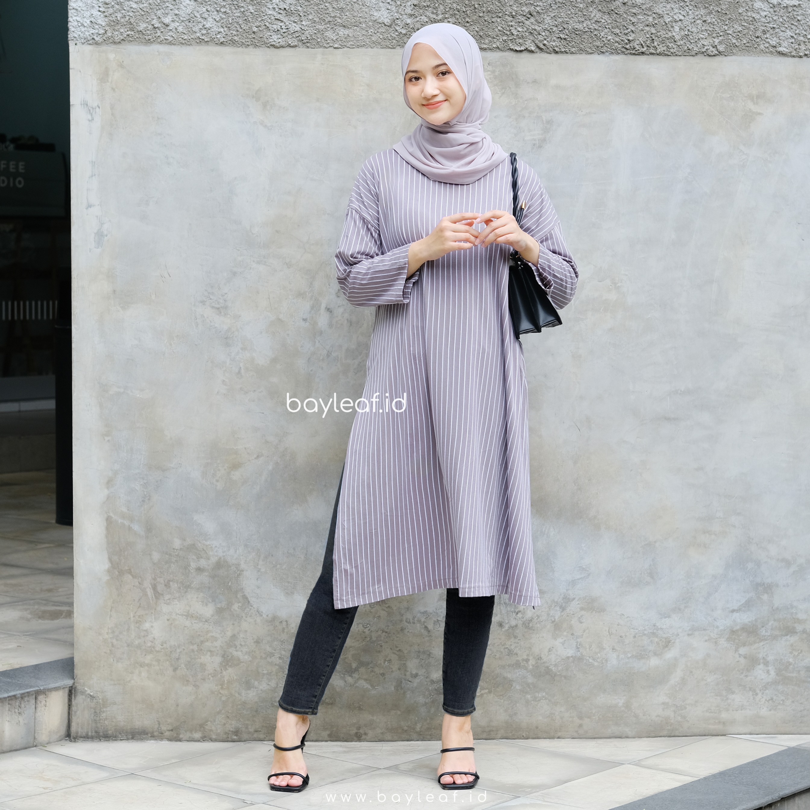 Amanda Tunik Stripe Desain Modis Tampil Elegan