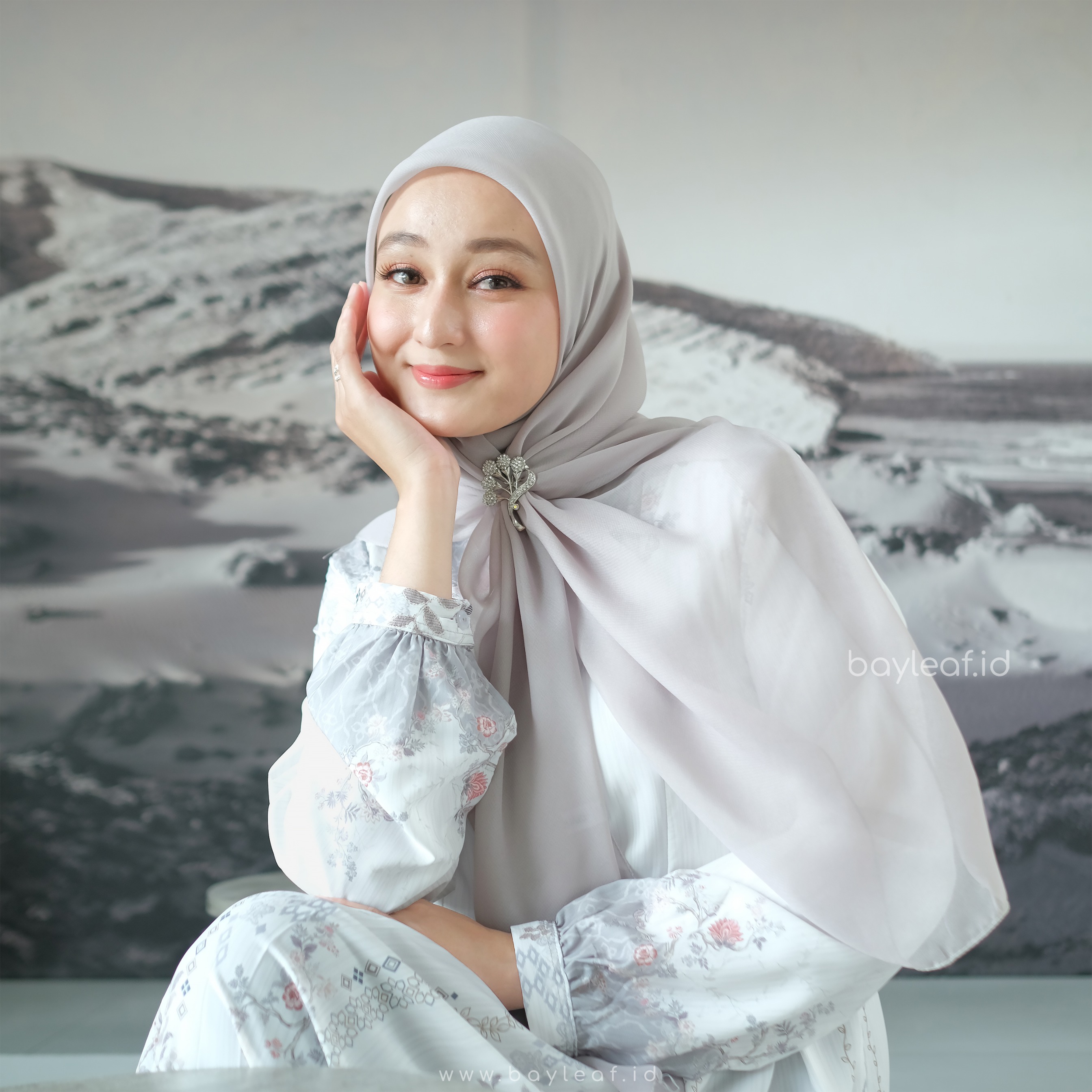 Hijab Segi Empat Bella Square