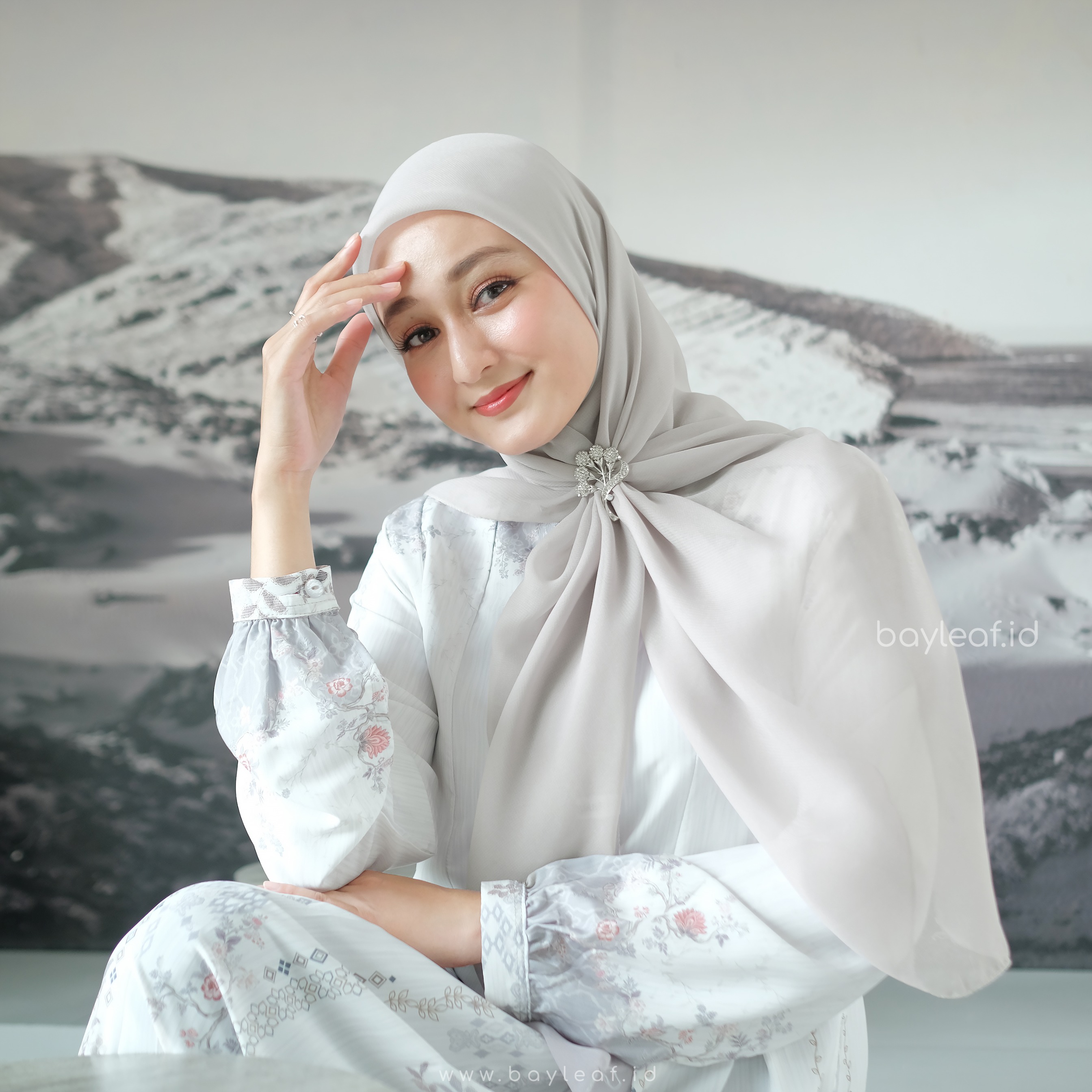 Hijab Segi Empat Bella Square