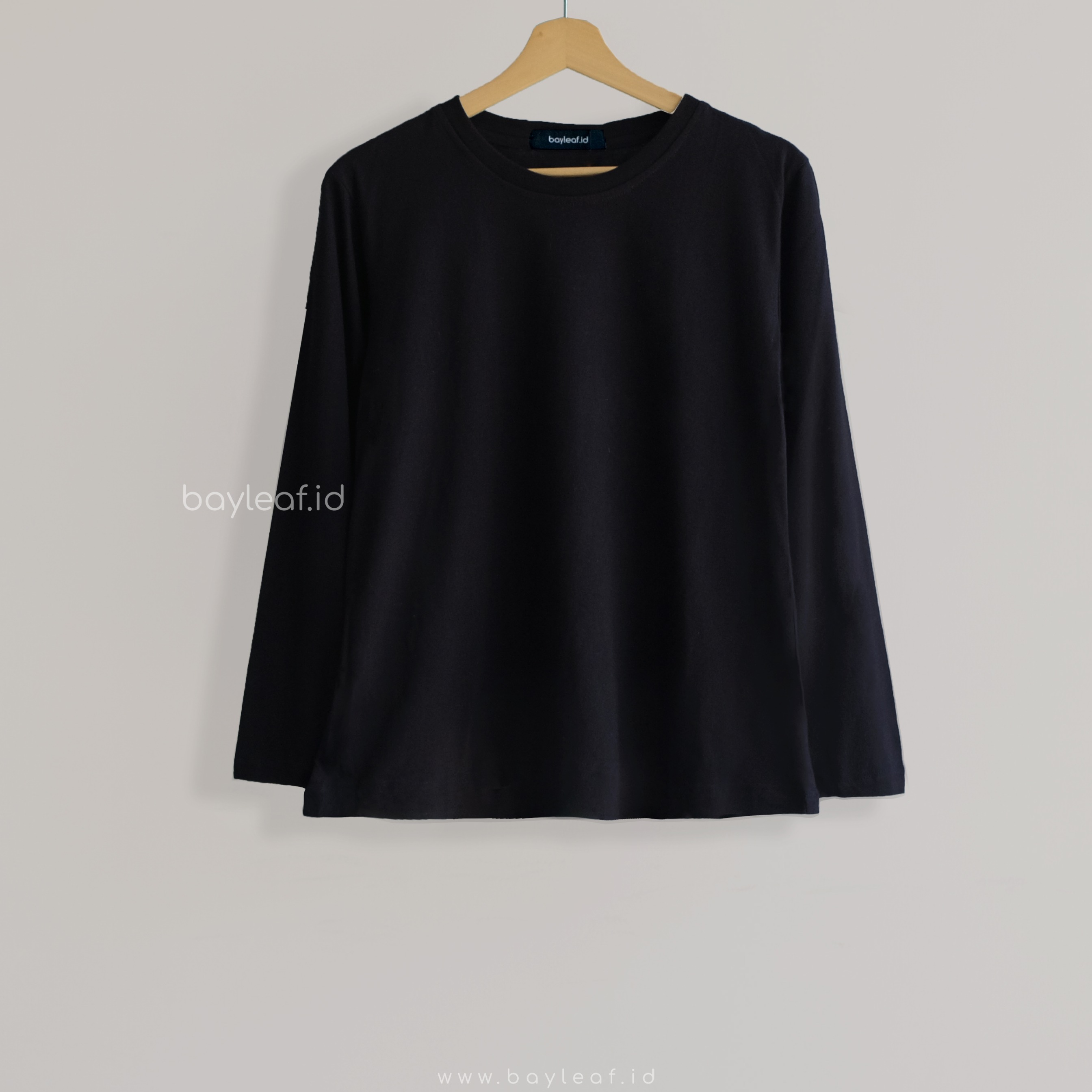 Basic T-Shirt Lengan Panjang