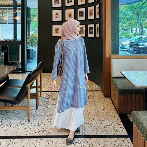 Amanda Tunik Stripe Desain Modis Tampil Elegan