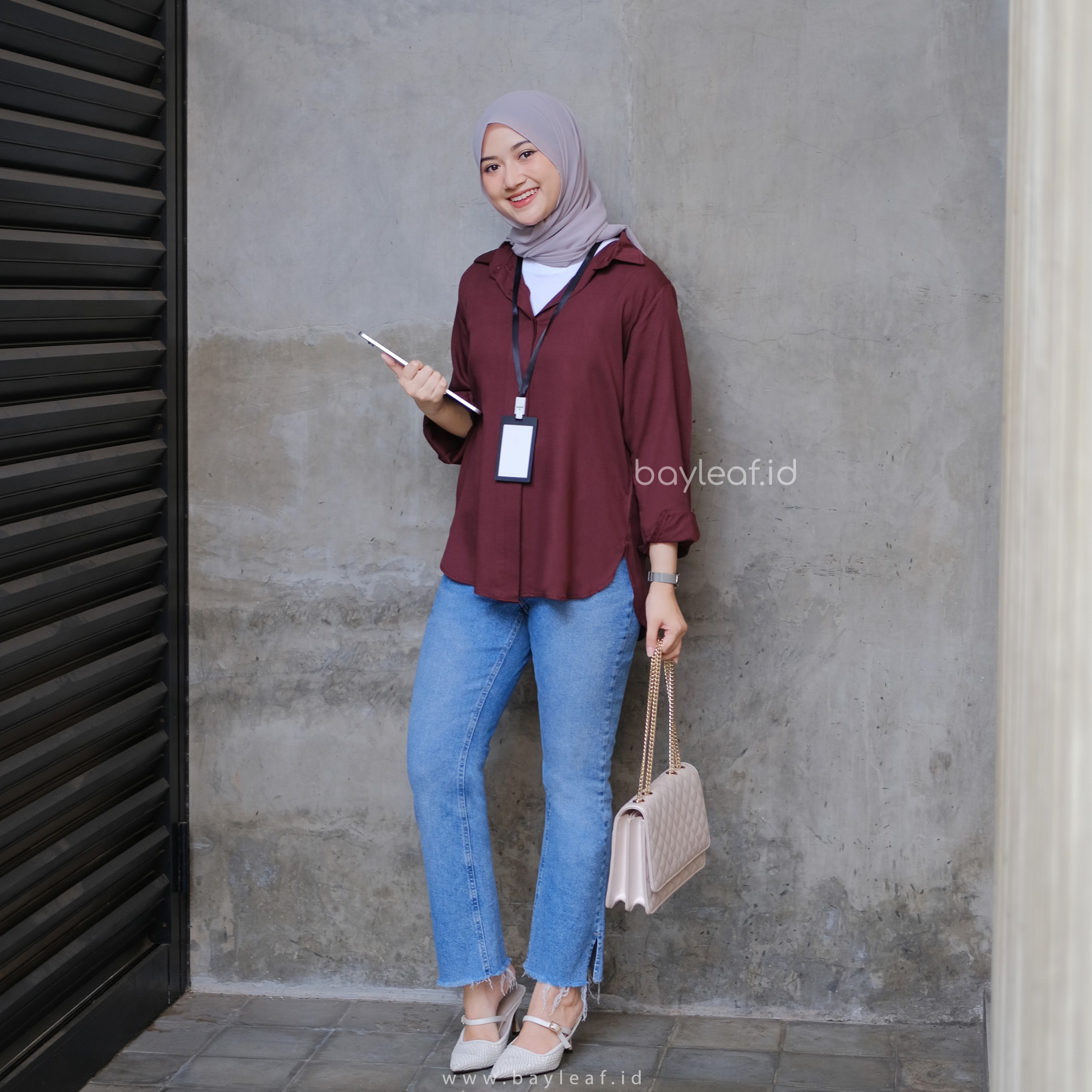 Kanaya Kemeja Basic Wanita